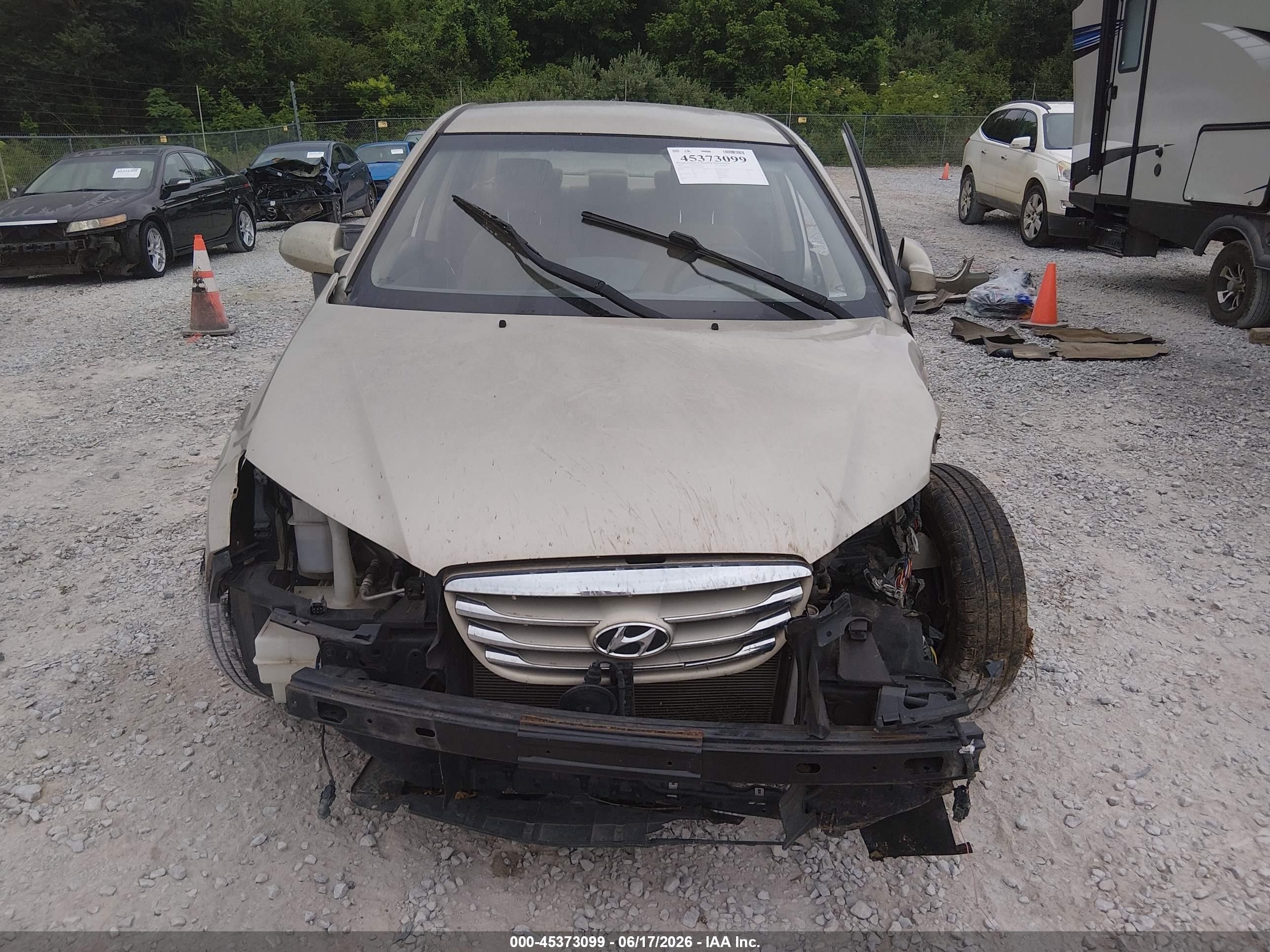 2010 Hyundai Elantra Gls Gold vin: KMHDU4AD2AU039550