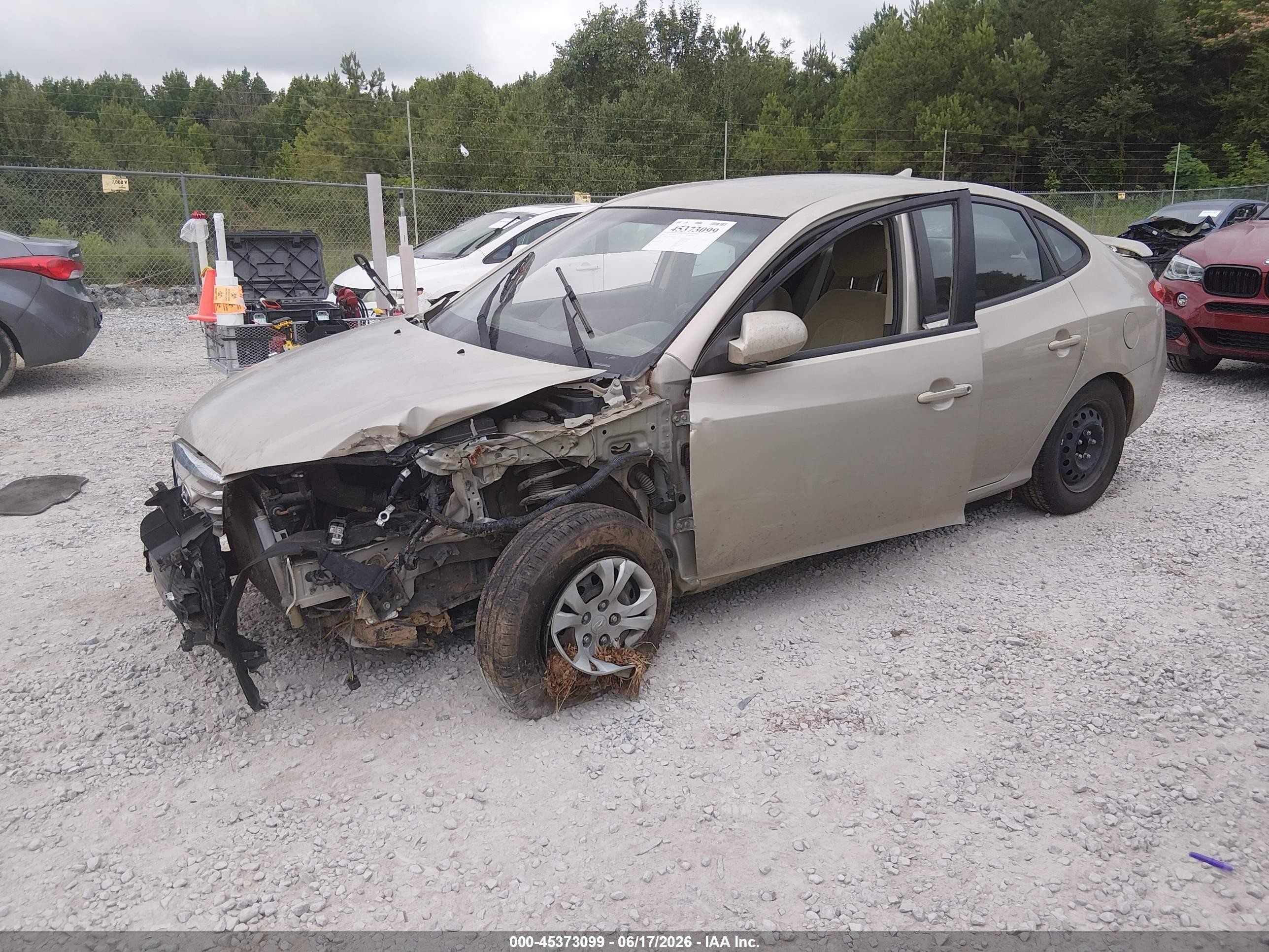 2010 Hyundai Elantra Gls Gold vin: KMHDU4AD2AU039550