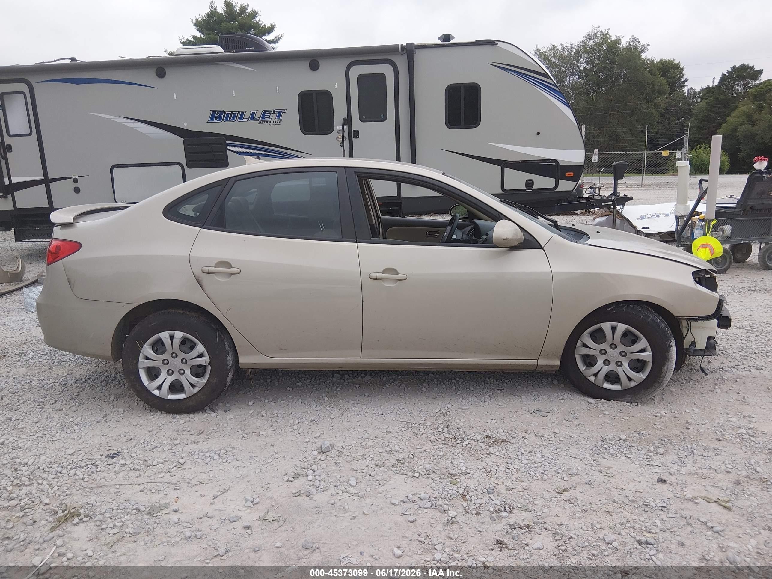 2010 Hyundai Elantra Gls Gold vin: KMHDU4AD2AU039550