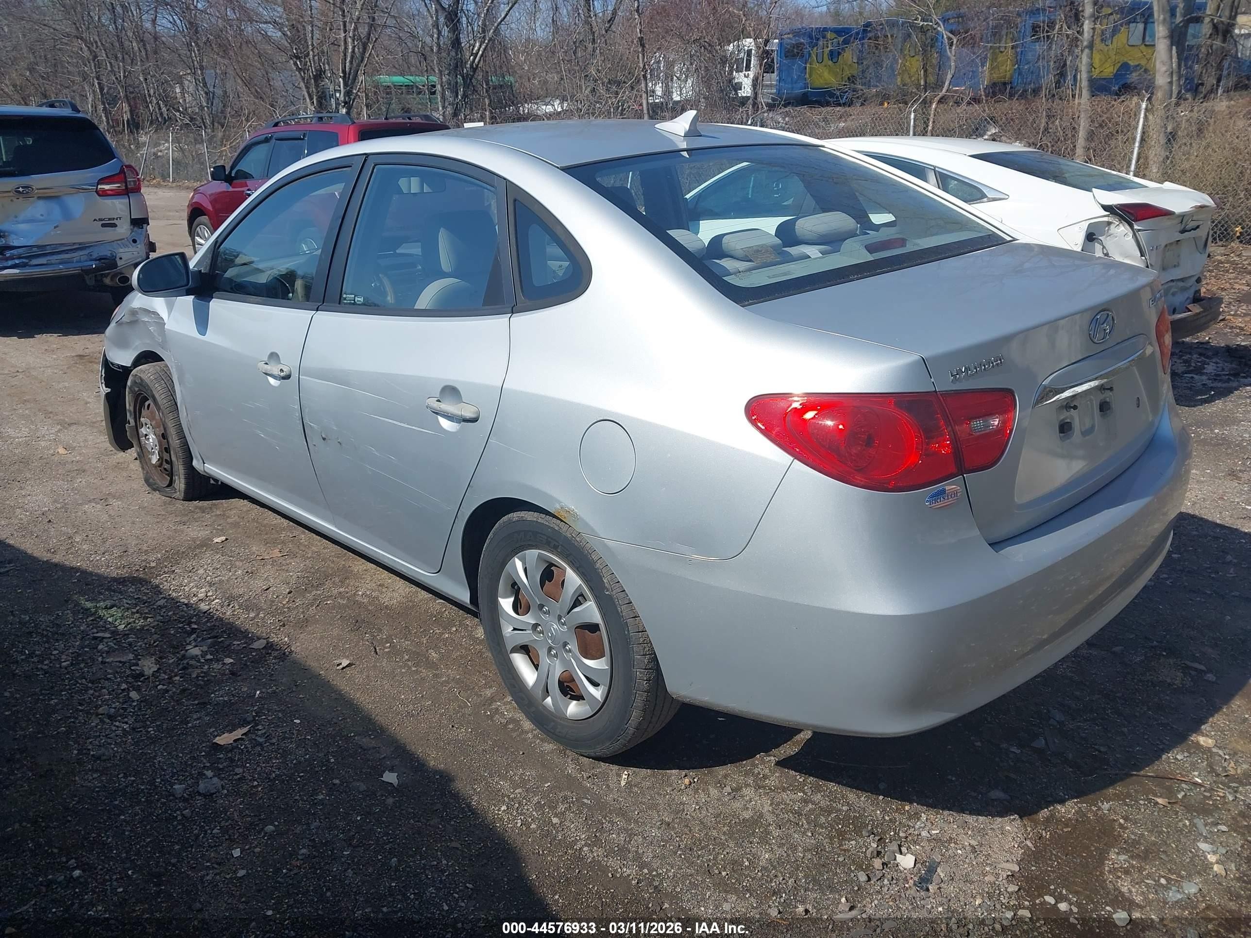 2010 Hyundai Elantra Gls Silver vin: KMHDU4AD2AU142757