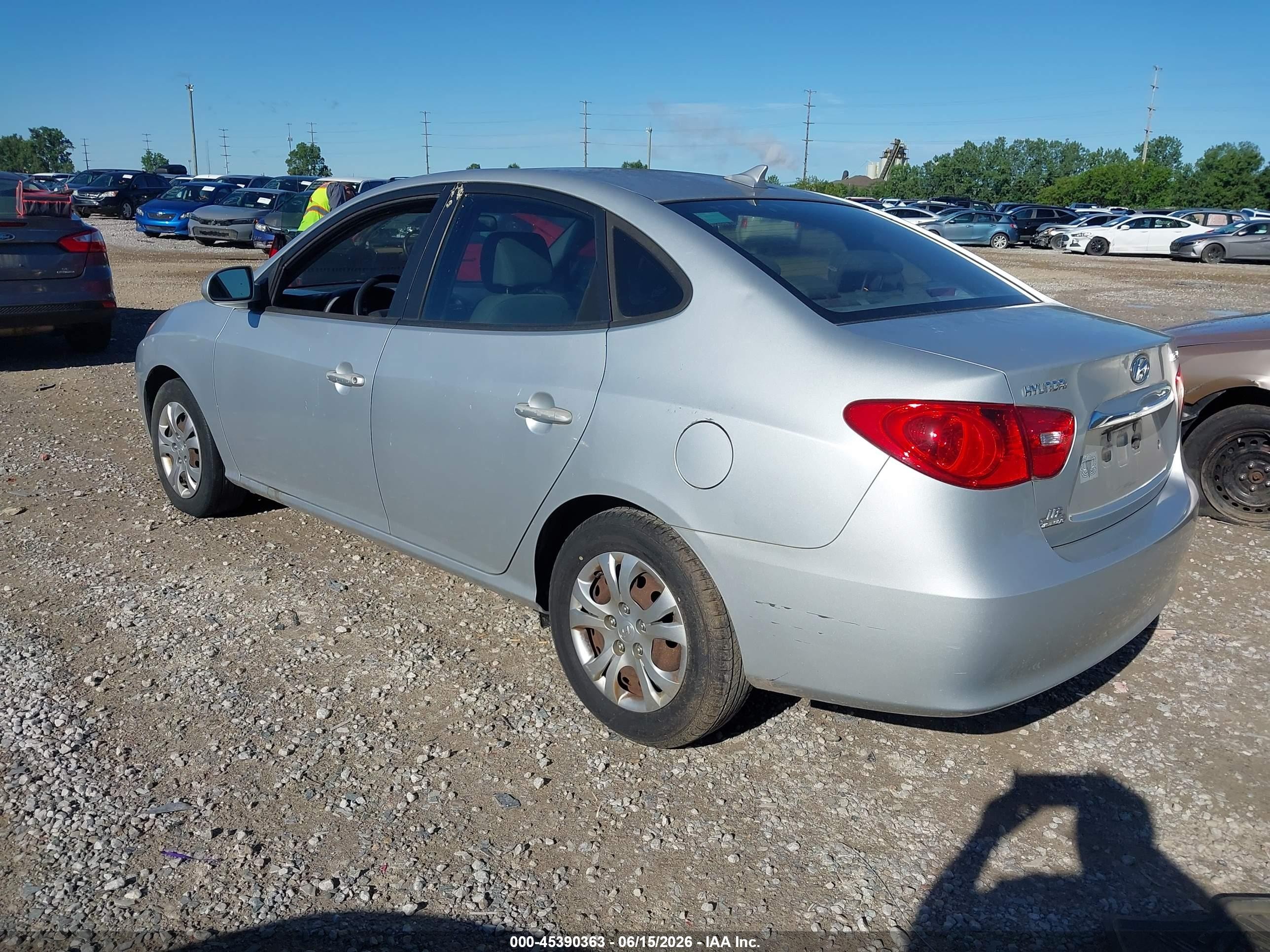 2010 Hyundai Elantra Gls Silver vin: KMHDU4AD2AU143066