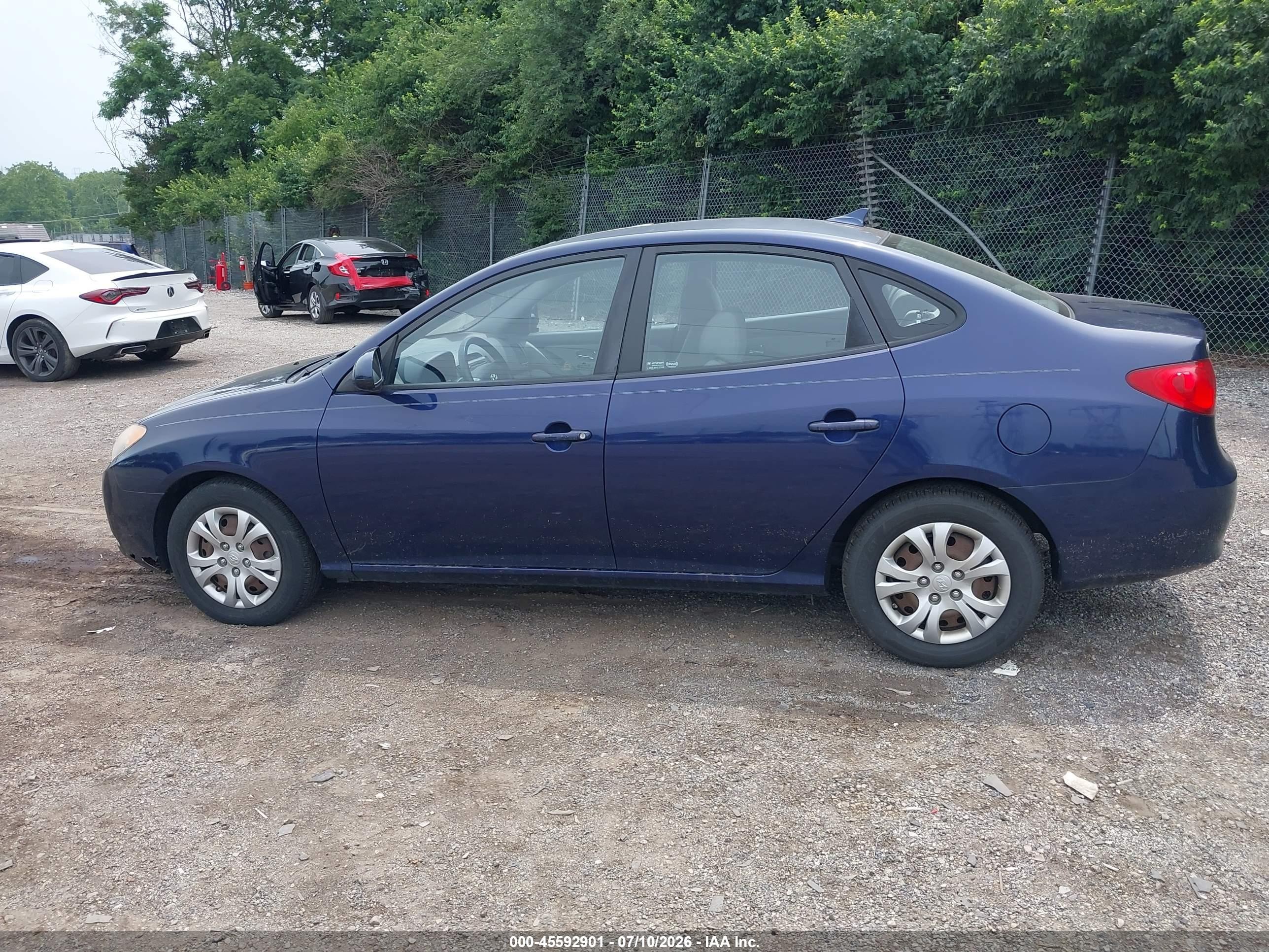 2010 Hyundai Elantra Gls Blue vin: KMHDU4AD2AU195930