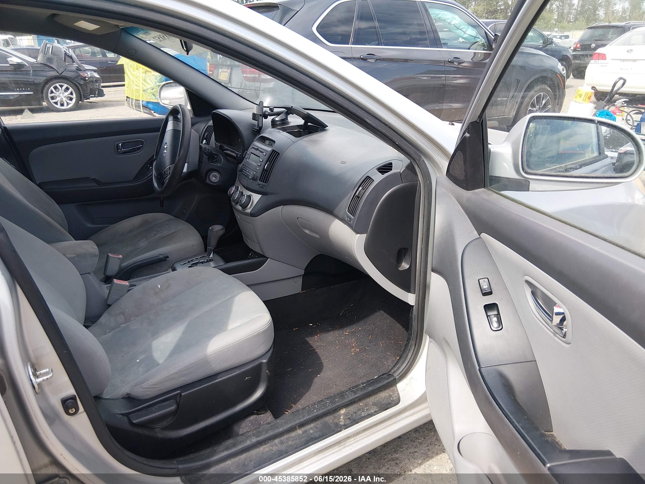 2010 Hyundai Elantra Gls Серебряный vin: KMHDU4AD2AU206974