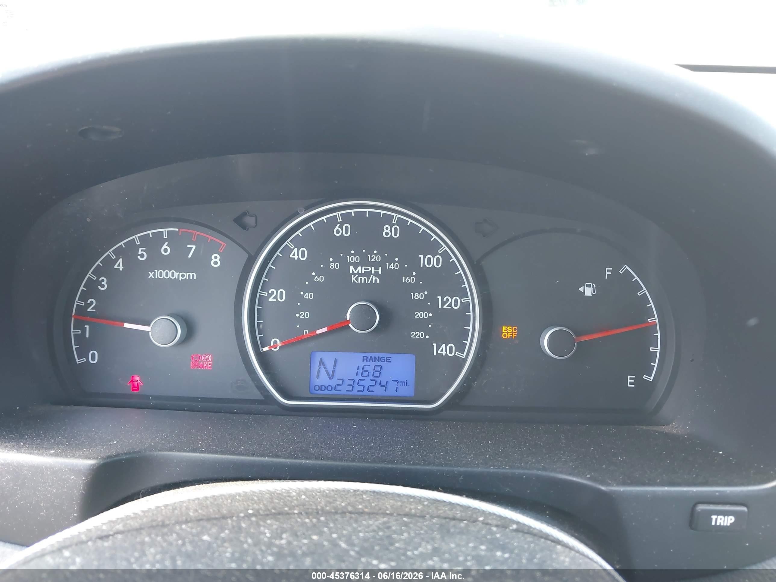 2010 Hyundai Elantra Se Silver vin: KMHDU4AD2AU207168