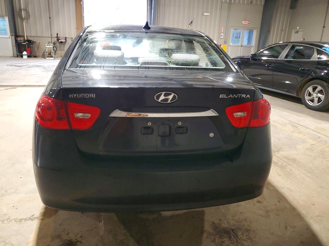 2010 Hyundai Elantra Blue Black vin: KMHDU4AD2AU827700