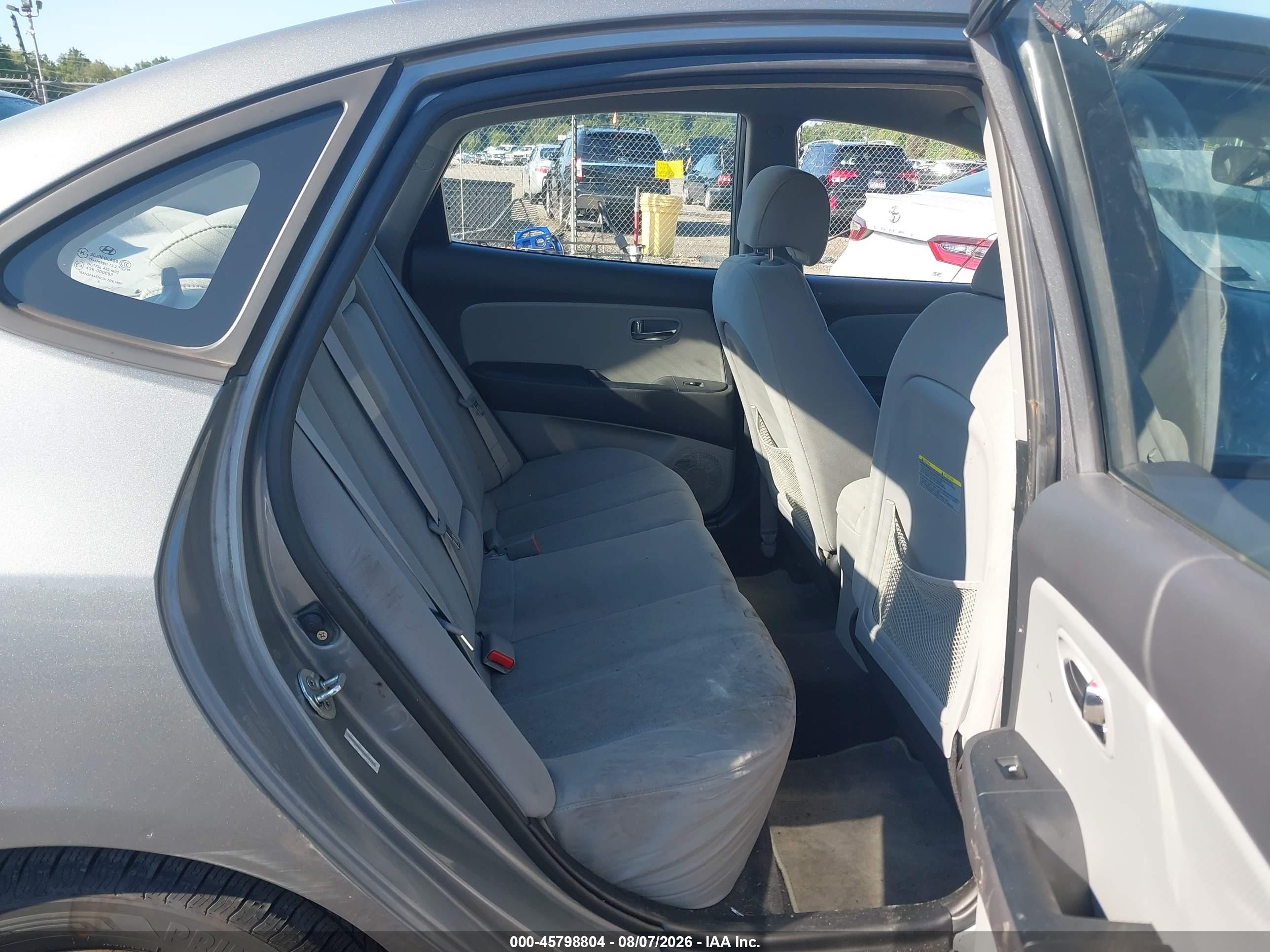 2010 Hyundai Elantra Gls Gray vin: KMHDU4AD2AU828765