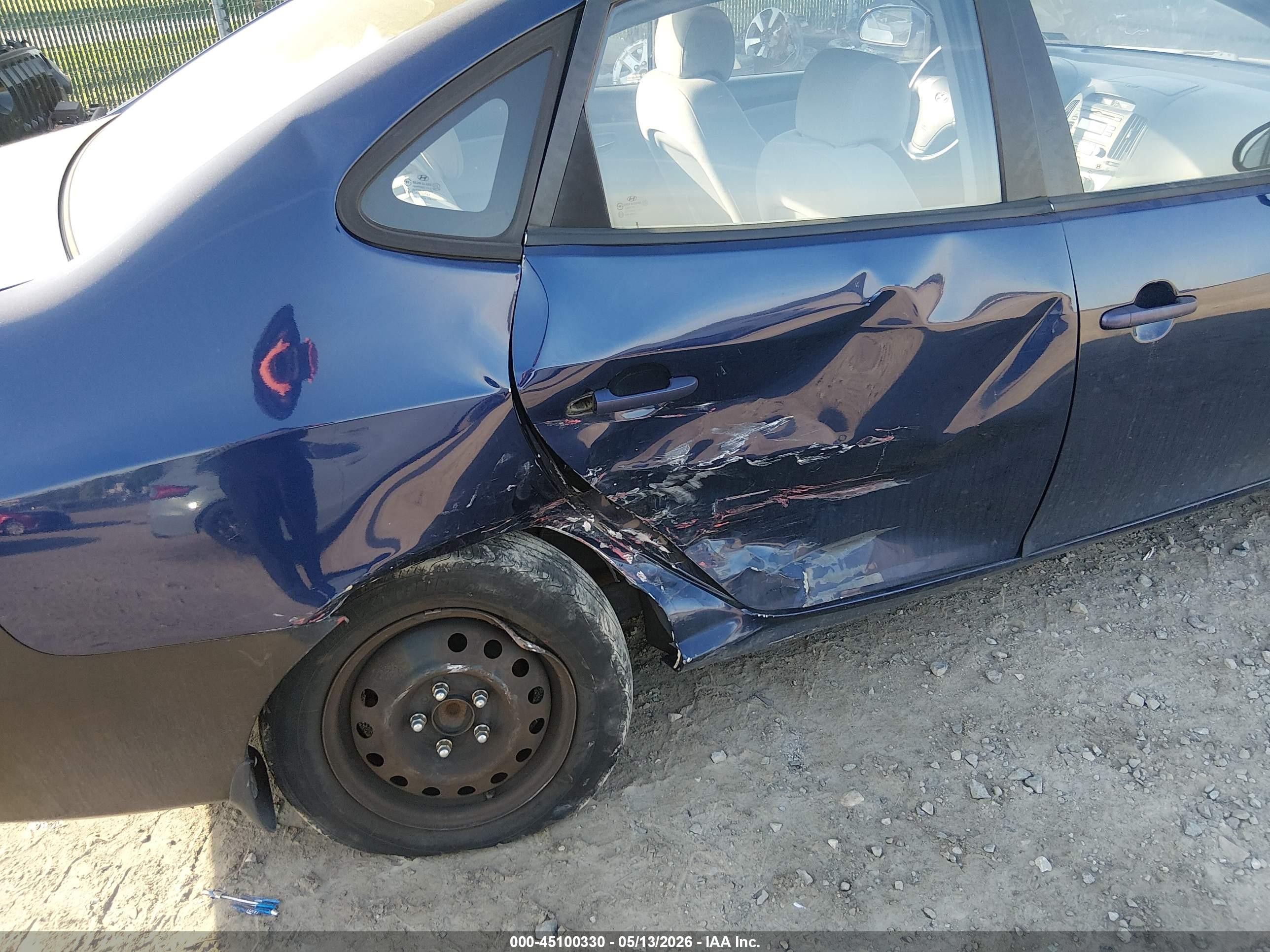 2010 Hyundai Elantra Gls Blue vin: KMHDU4AD2AU830502
