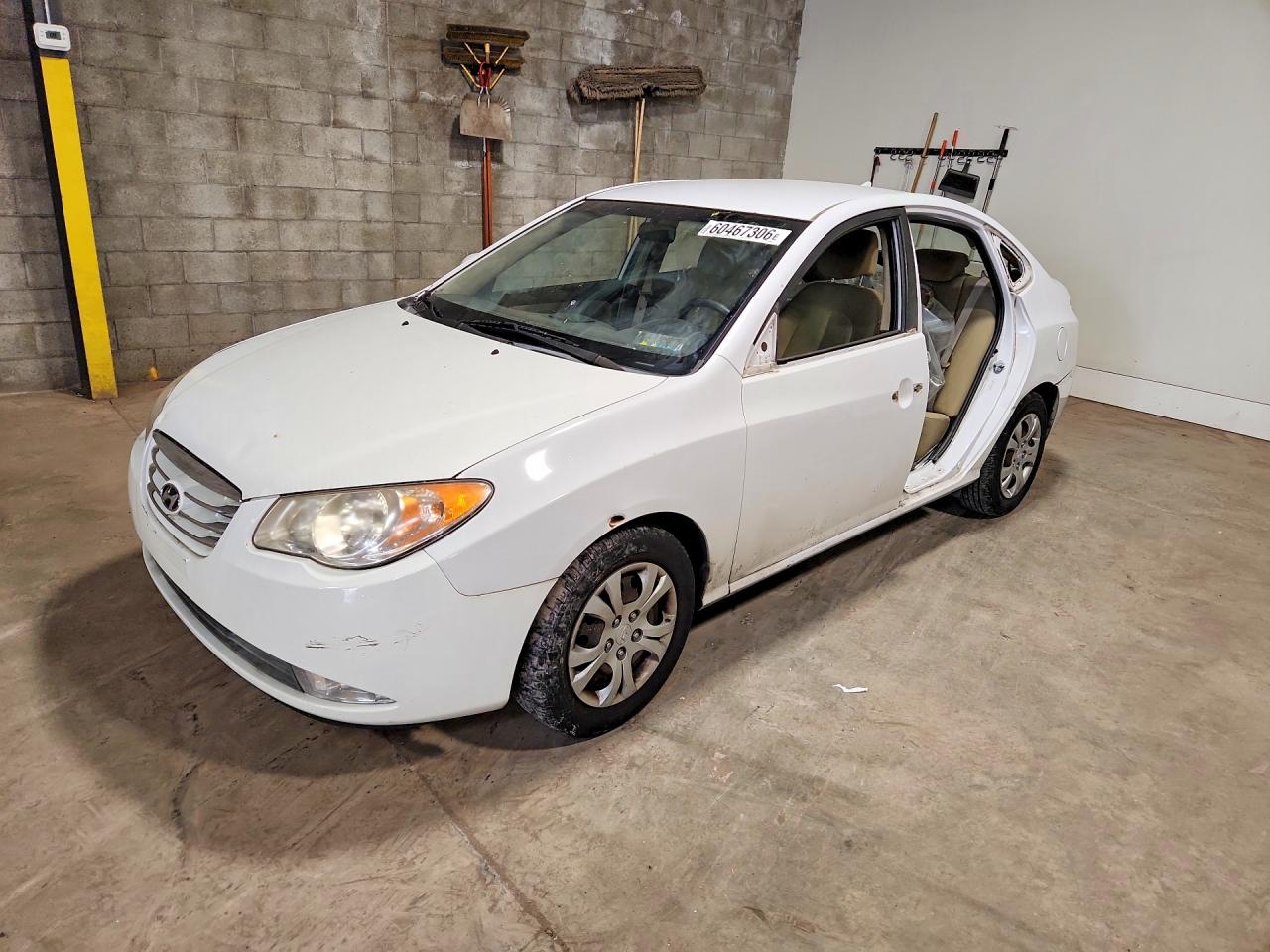 2010 Hyundai Elantra Gls White vin: KMHDU4AD2AU858381