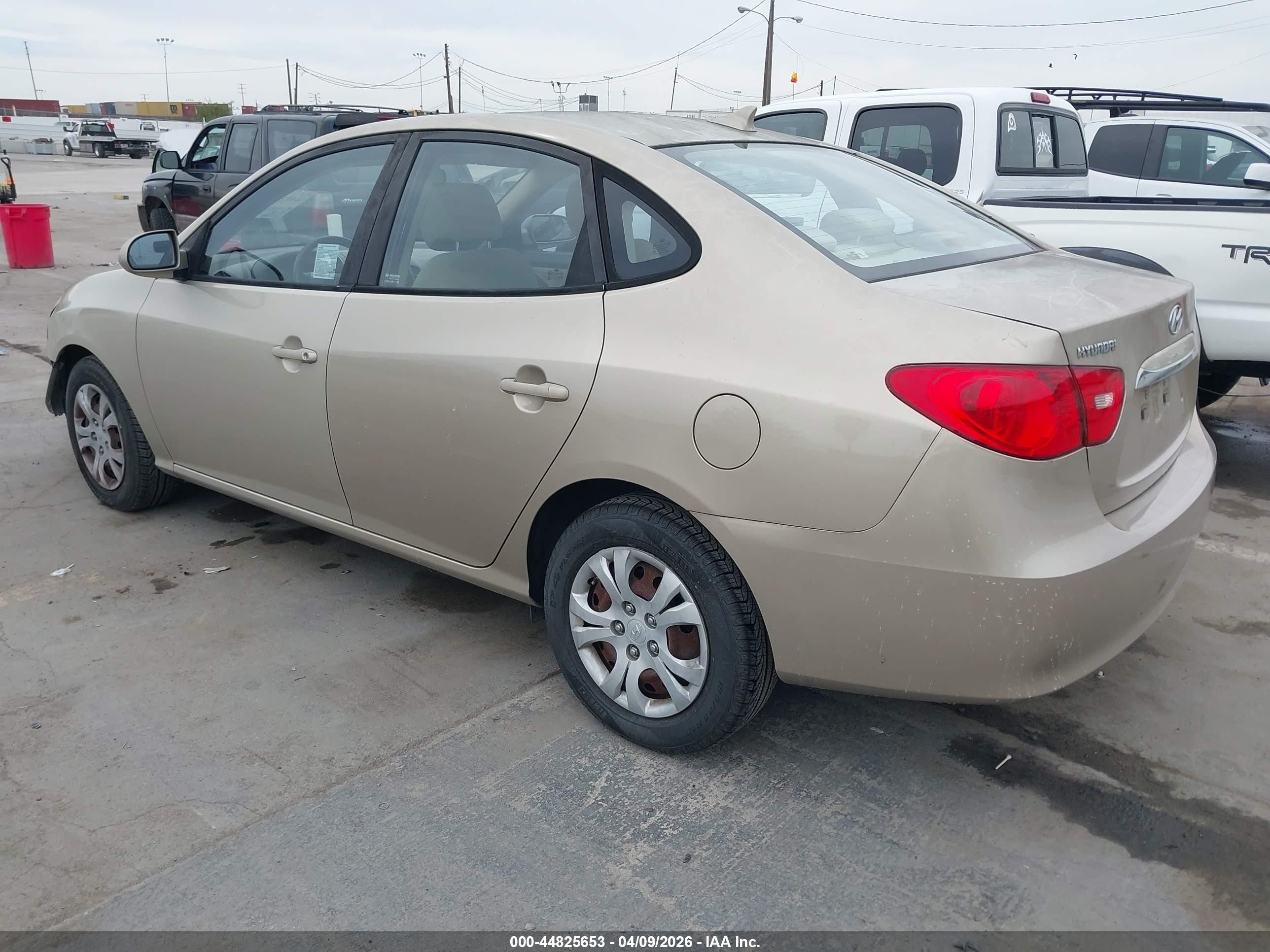 2010 Hyundai Elantra Gls Gold vin: KMHDU4AD2AU860194