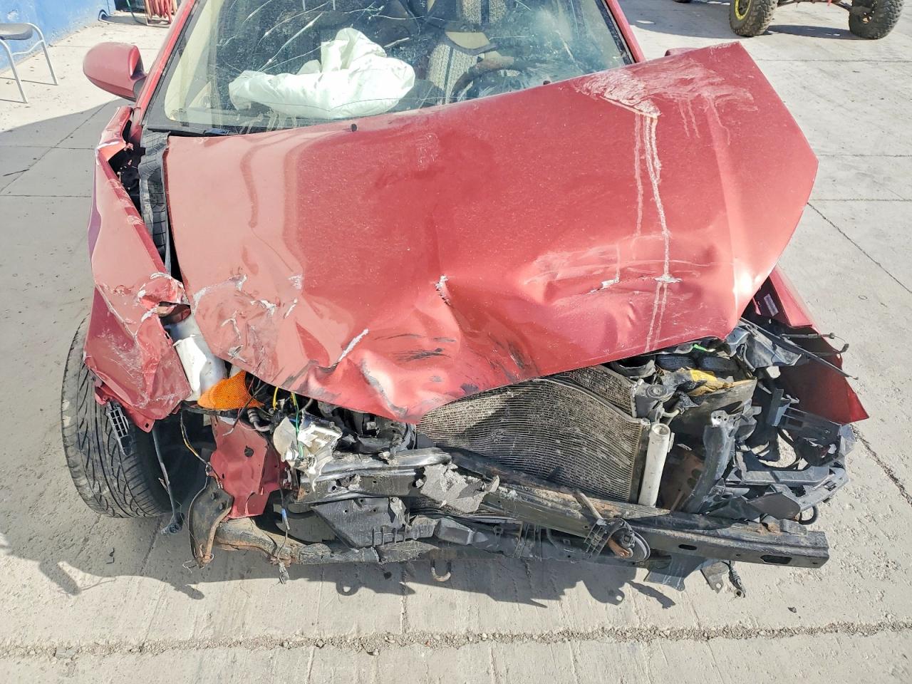 2010 Hyundai Elantra Red vin: KMHDU4AD2AU919955