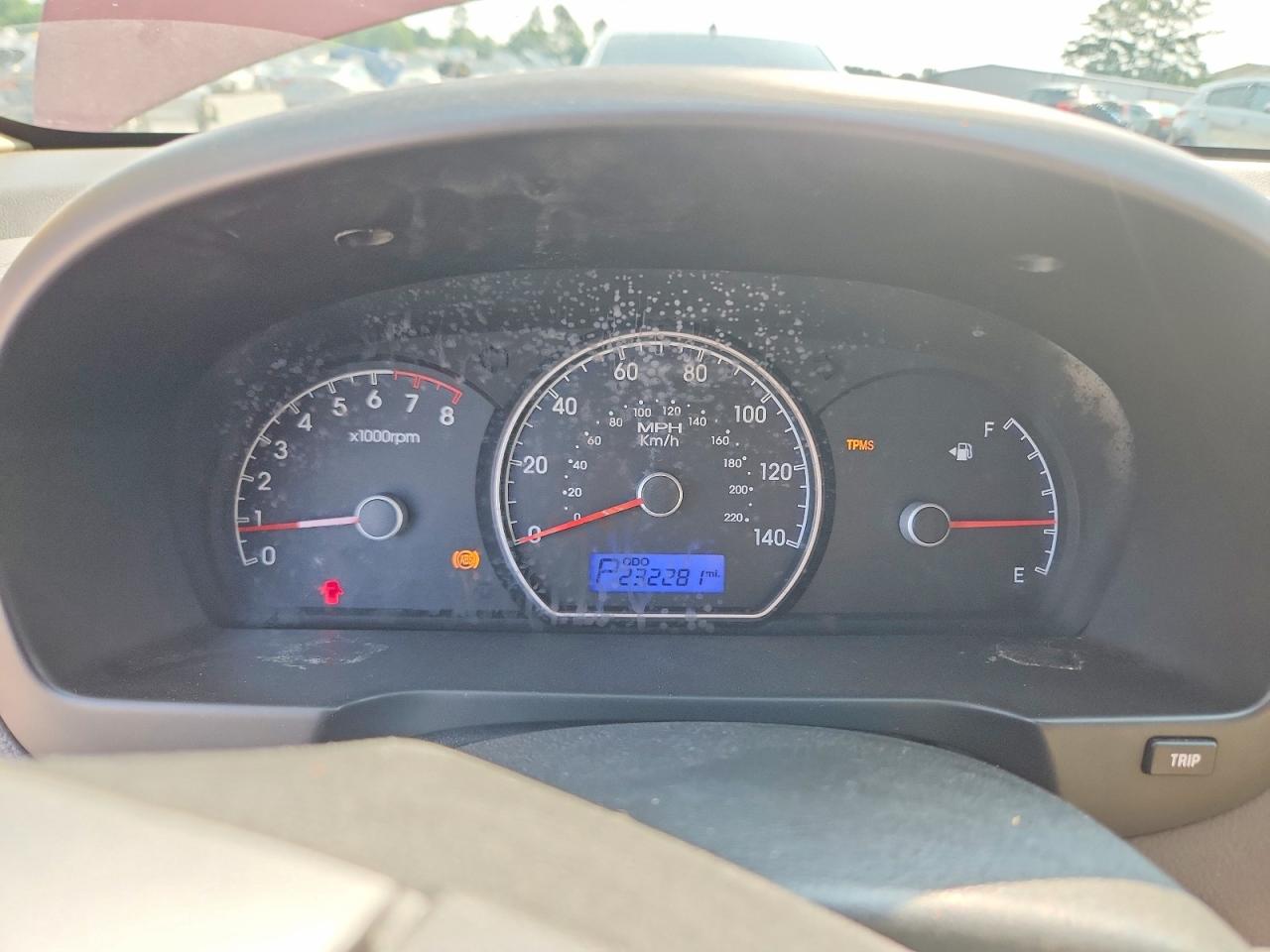 2010 Hyundai Elantra Gls Red vin: KMHDU4AD2AU952504