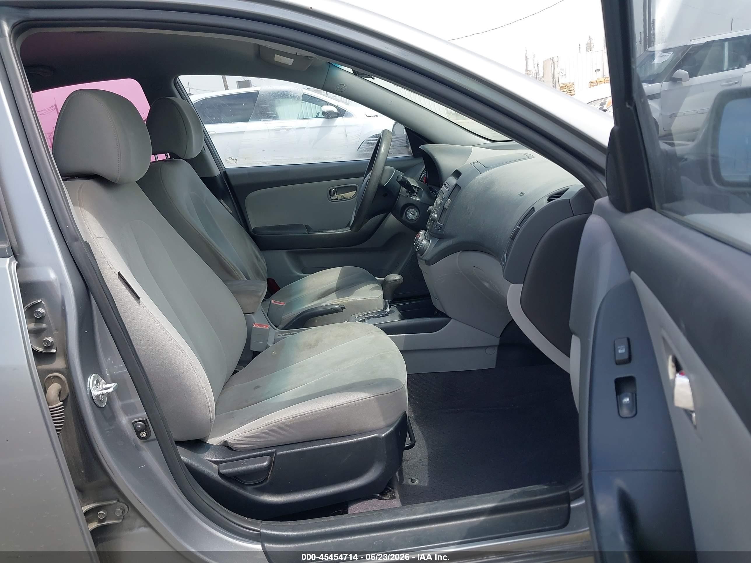 2010 Hyundai Elantra Gls Gray vin: KMHDU4AD3AU037788