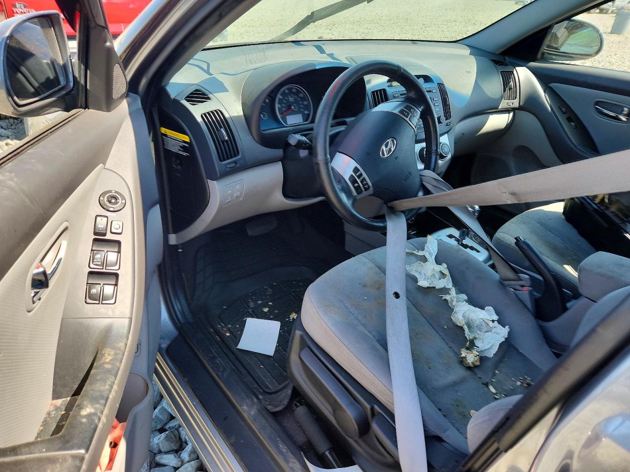 2010 Hyundai Elantra Se Silver vin: KMHDU4AD3AU090961