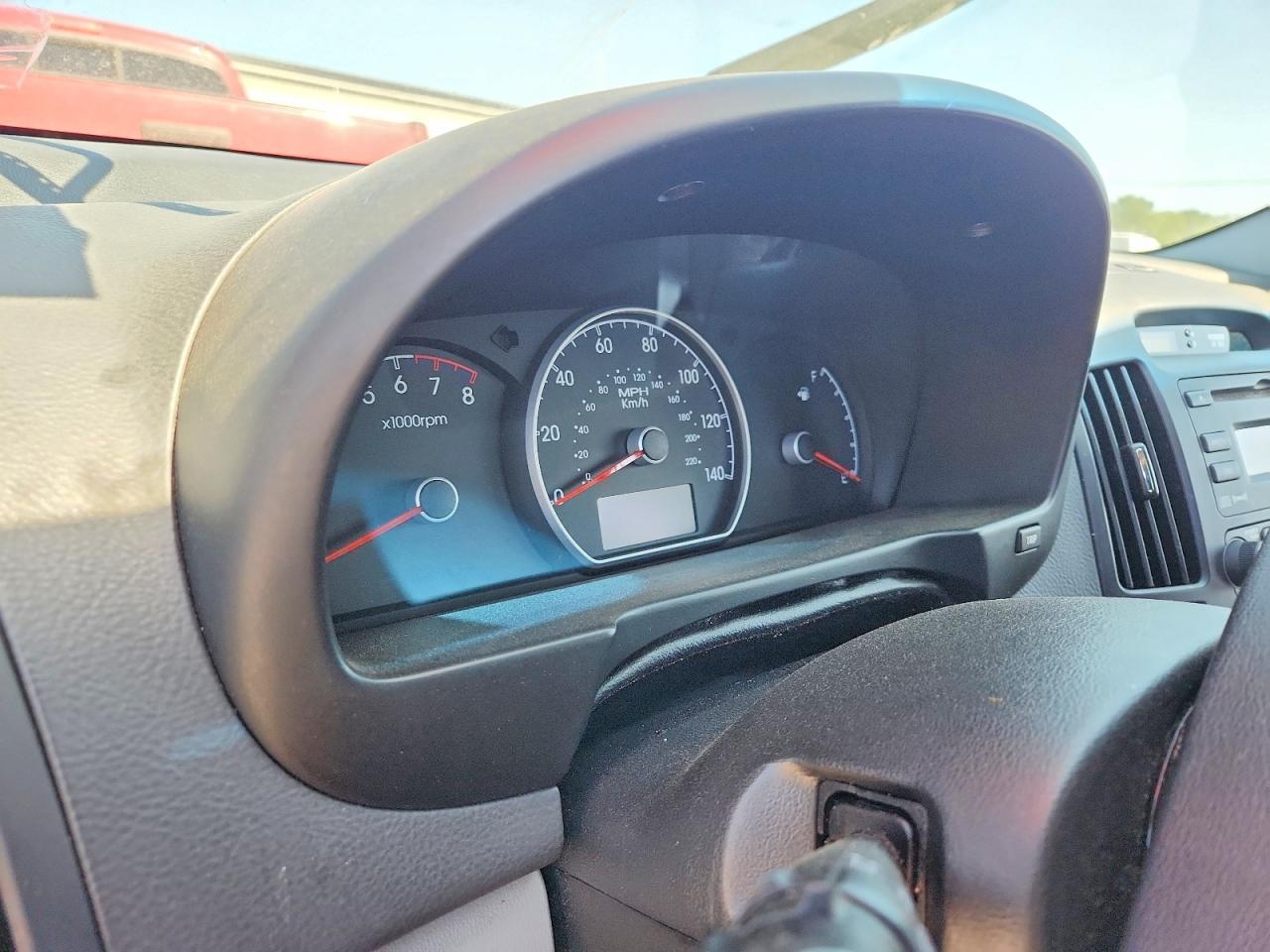 2010 Hyundai Elantra Se Silver vin: KMHDU4AD3AU090961