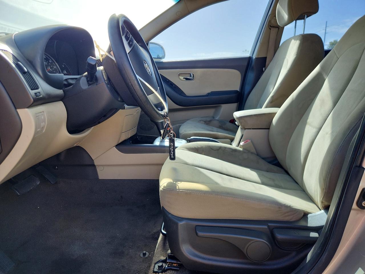 2010 Hyundai Elantra Gls Tan vin: KMHDU4AD3AU101554
