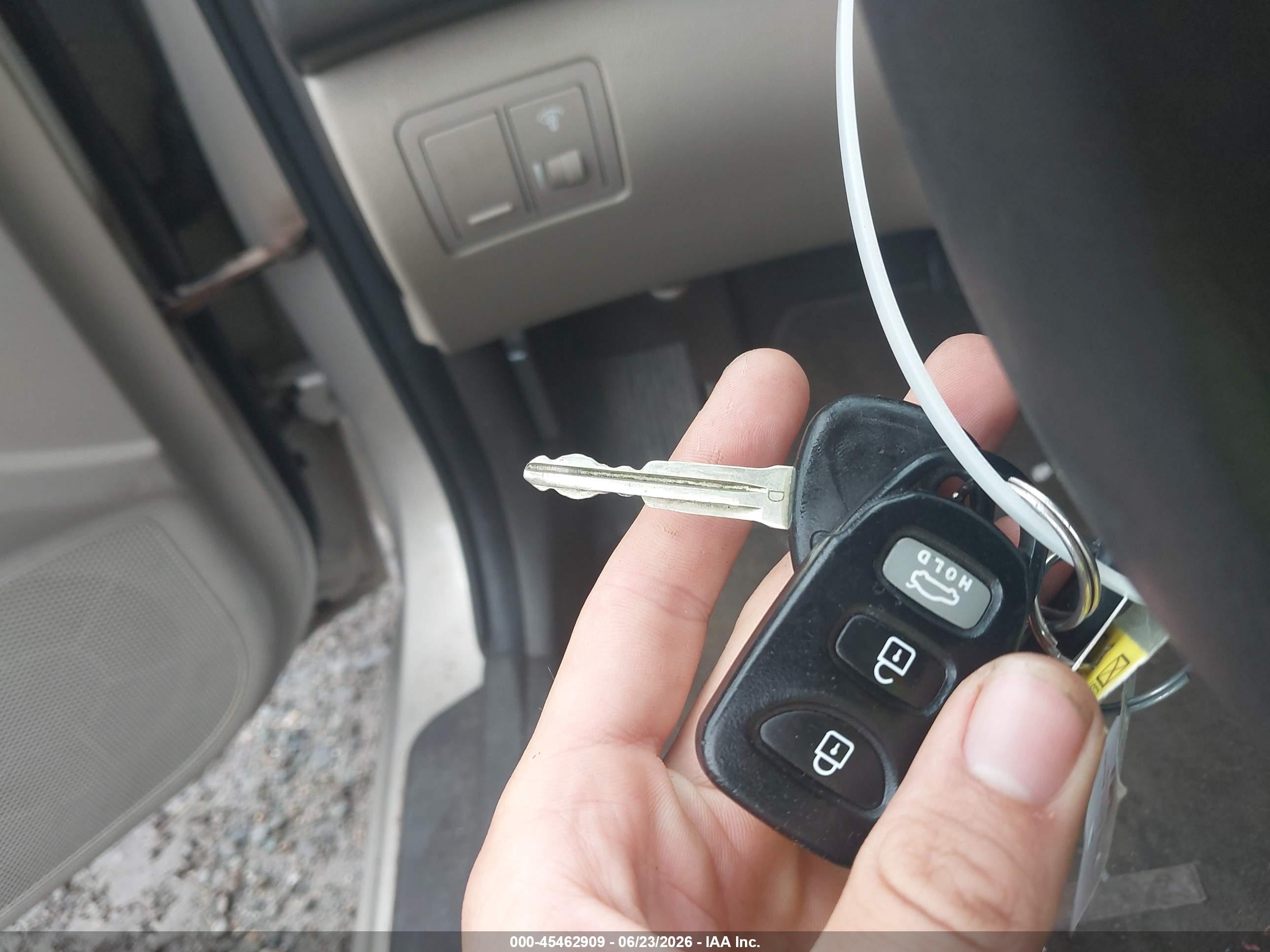 2010 Hyundai Elantra Gls Beige vin: KMHDU4AD3AU162922