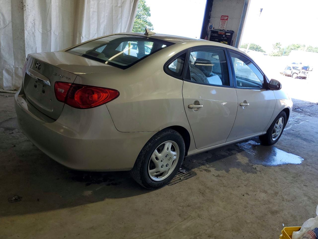 2010 Hyundai Elantra Gls Tan vin: KMHDU4AD3AU200567