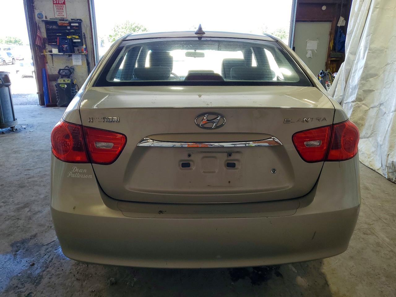 2010 Hyundai Elantra Gls Tan vin: KMHDU4AD3AU200567