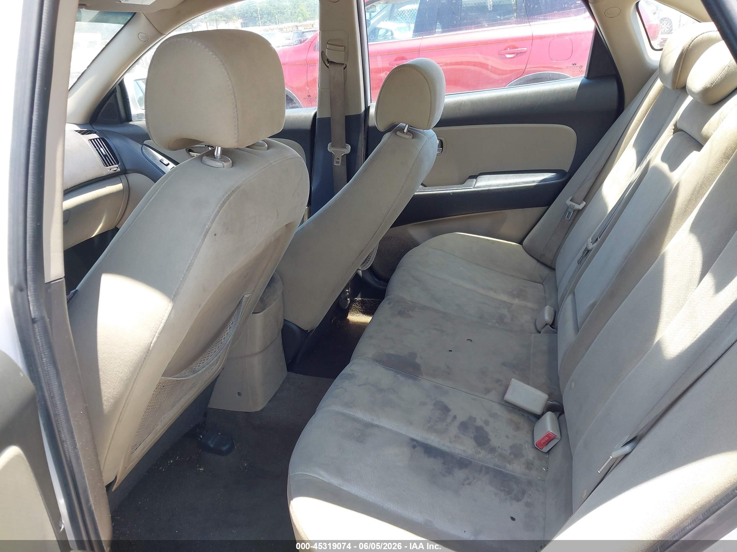 2010 Hyundai Elantra Gls White vin: KMHDU4AD3AU852623