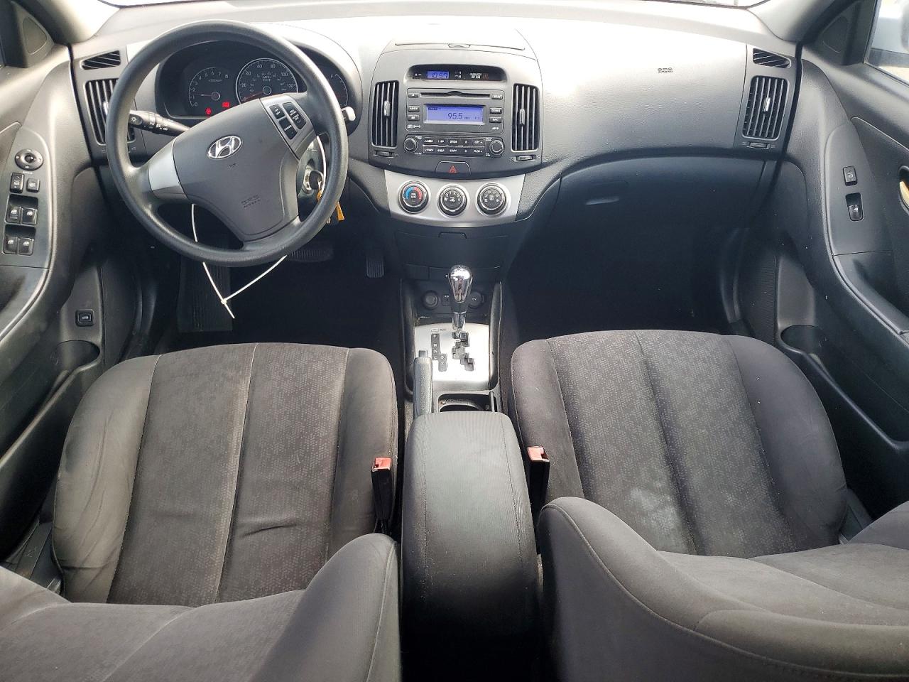 2010 Hyundai Elantra Se Silver vin: KMHDU4AD3AU856039