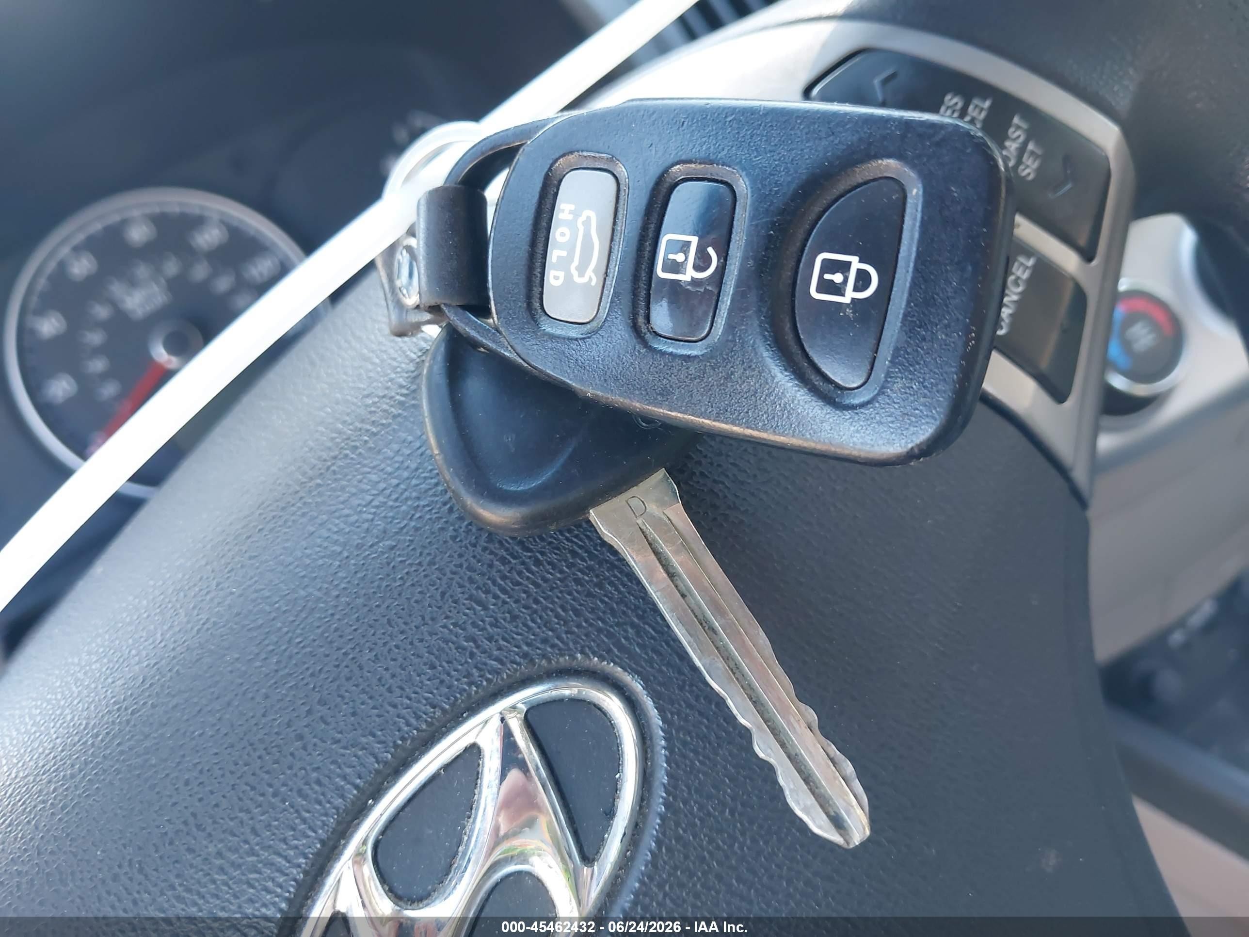 2010 Hyundai Elantra Gls Blue vin: KMHDU4AD3AU888814