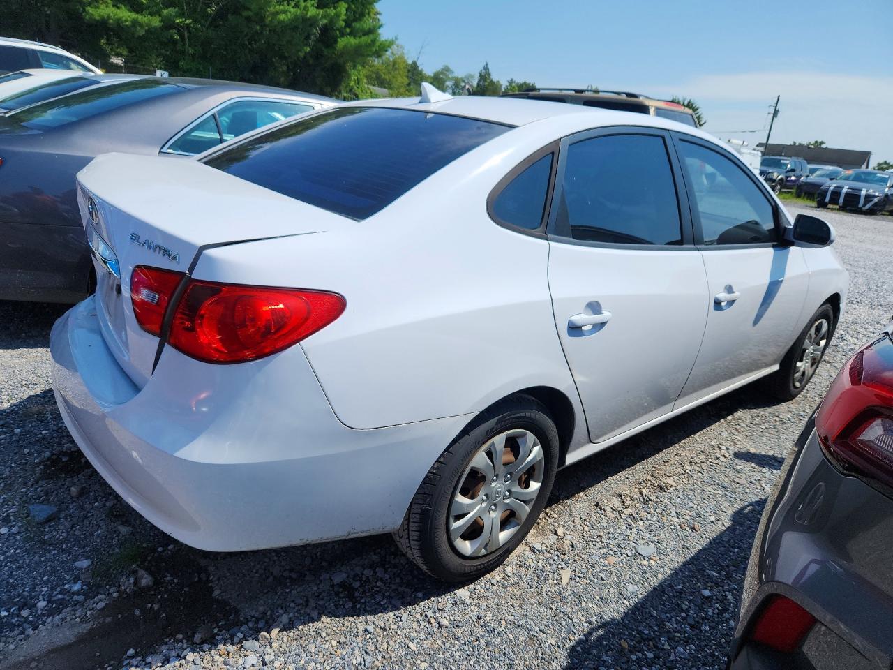 2010 Hyundai Elantra Gls White vin: KMHDU4AD3AU893253