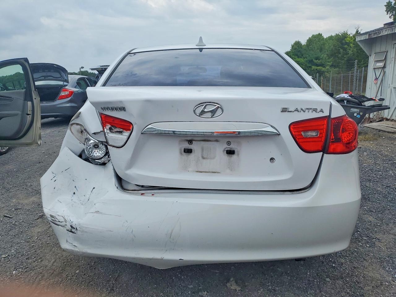 2010 Hyundai Elantra Gls White vin: KMHDU4AD3AU893253