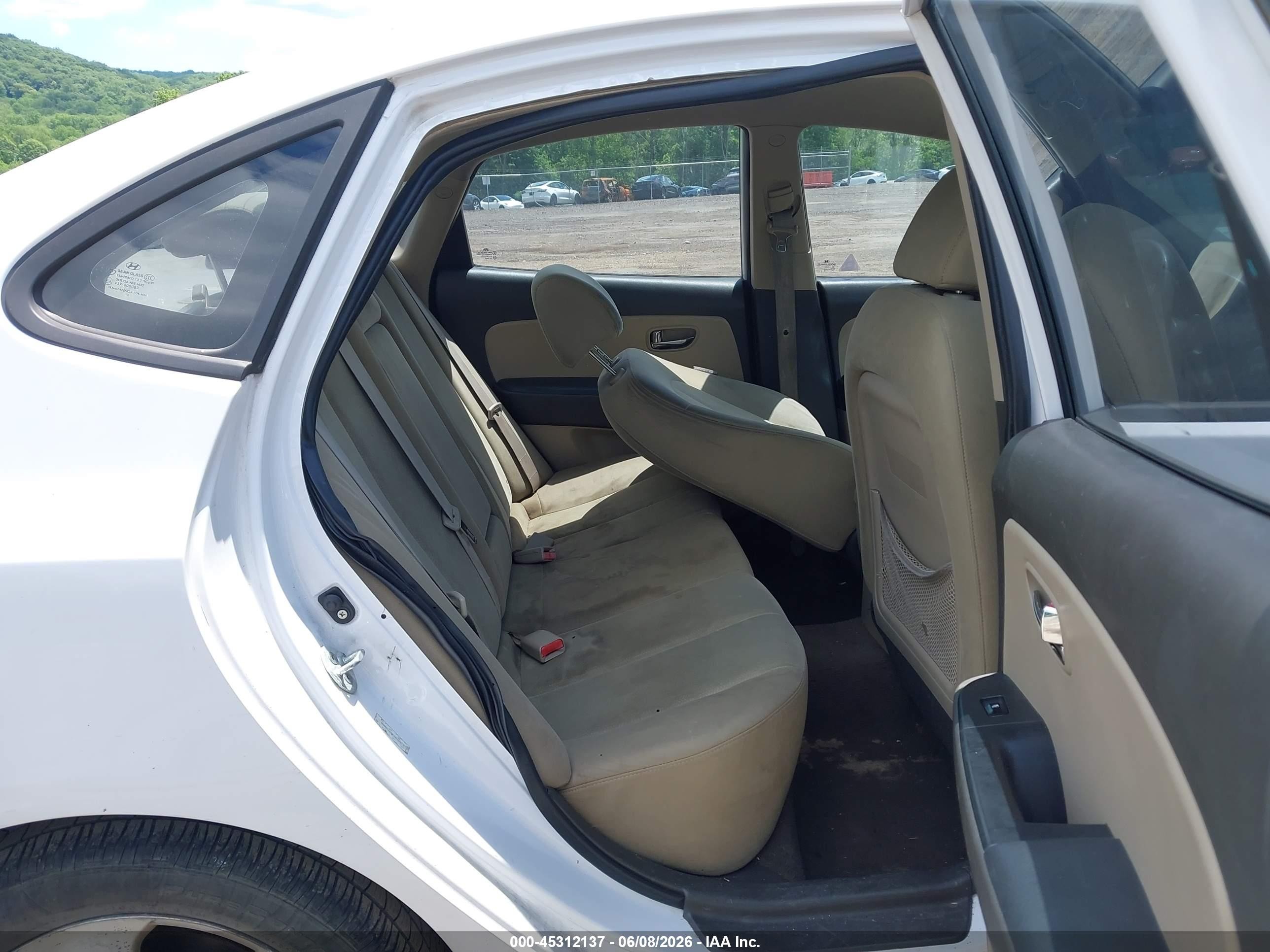 2010 Hyundai Elantra Gls Белый vin: KMHDU4AD3AU991215