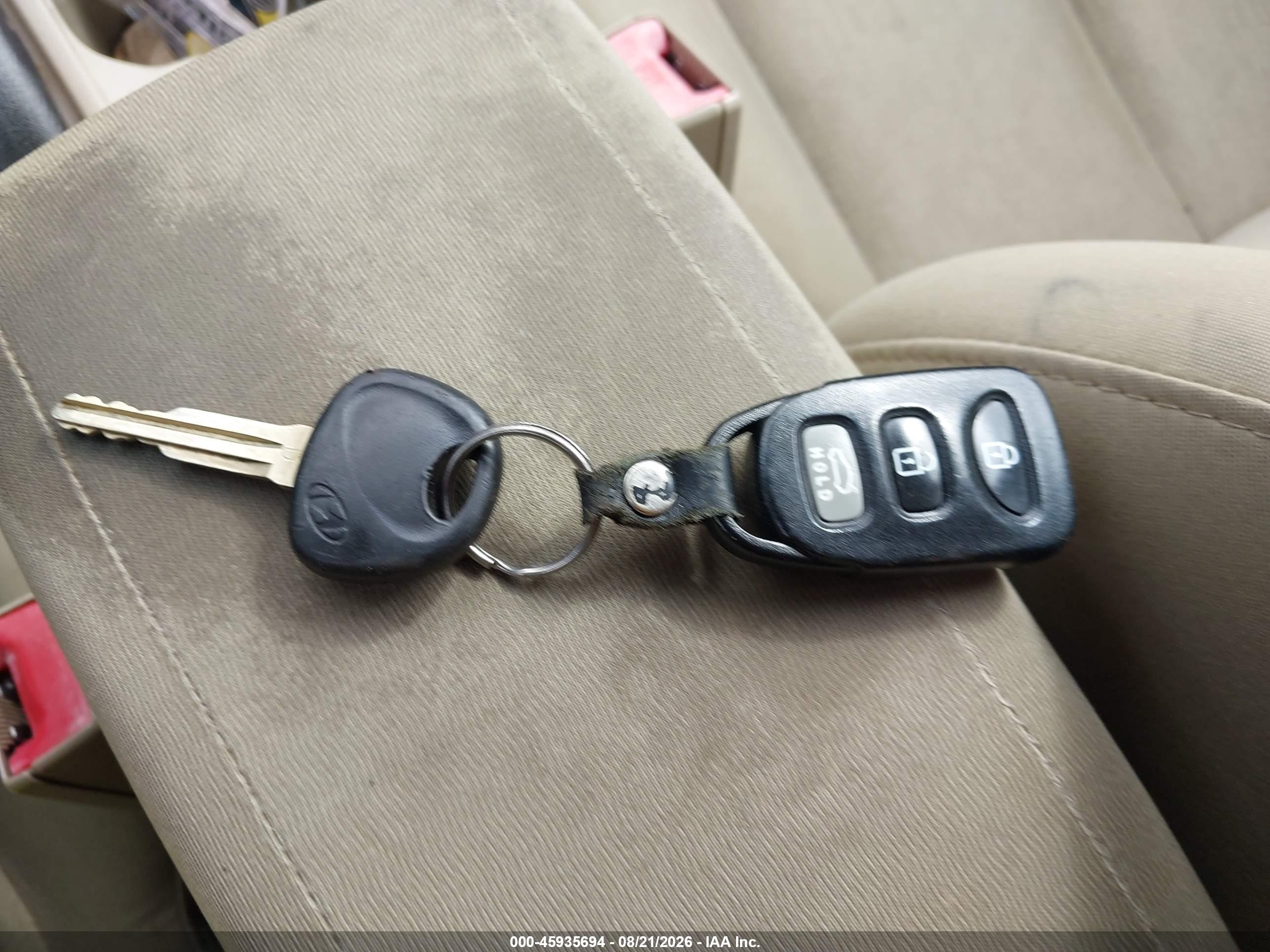 2010 Hyundai Elantra Gls Red vin: KMHDU4AD4AU060352