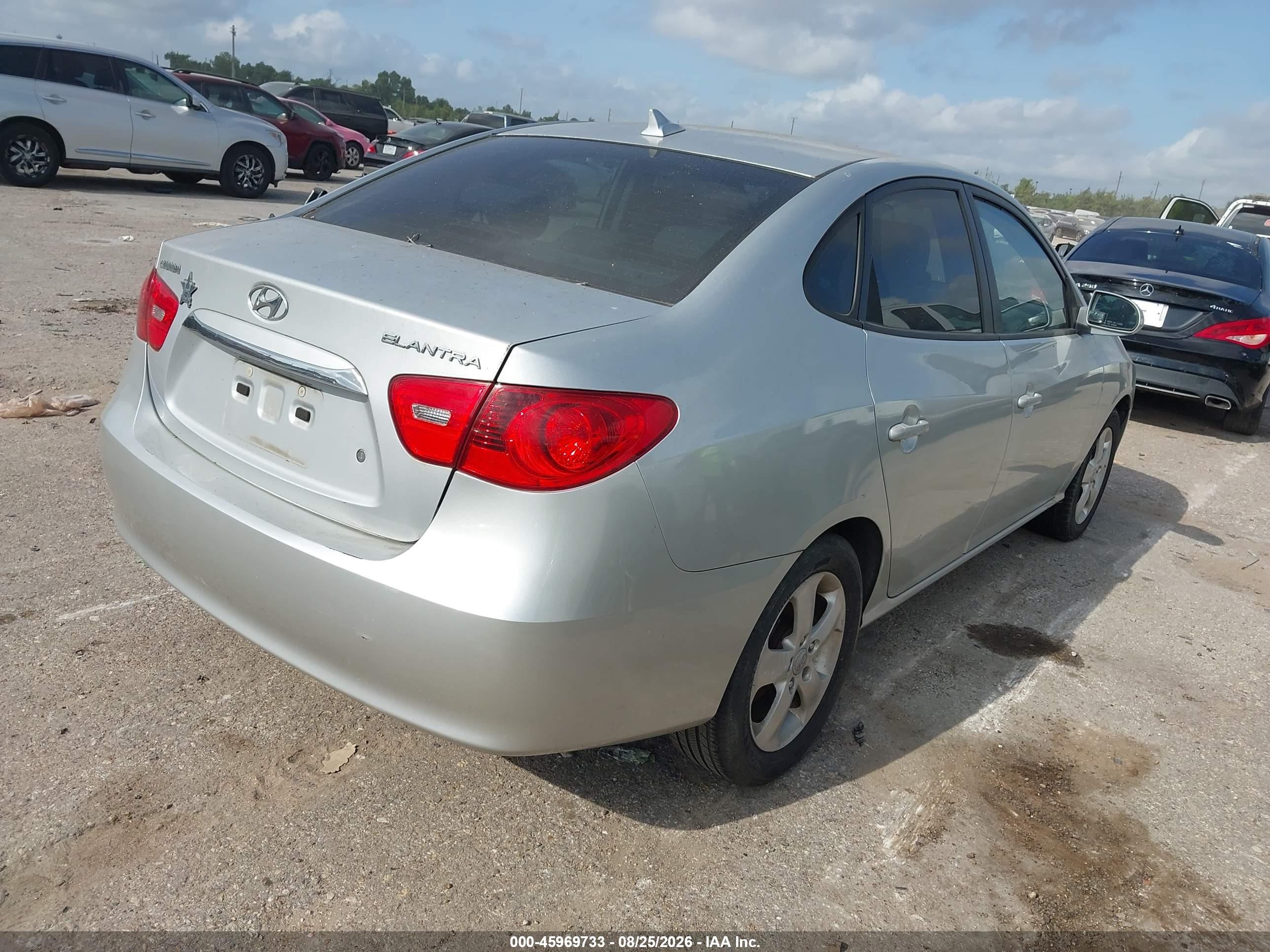 2010 Hyundai Elantra Se Silver vin: KMHDU4AD4AU113907