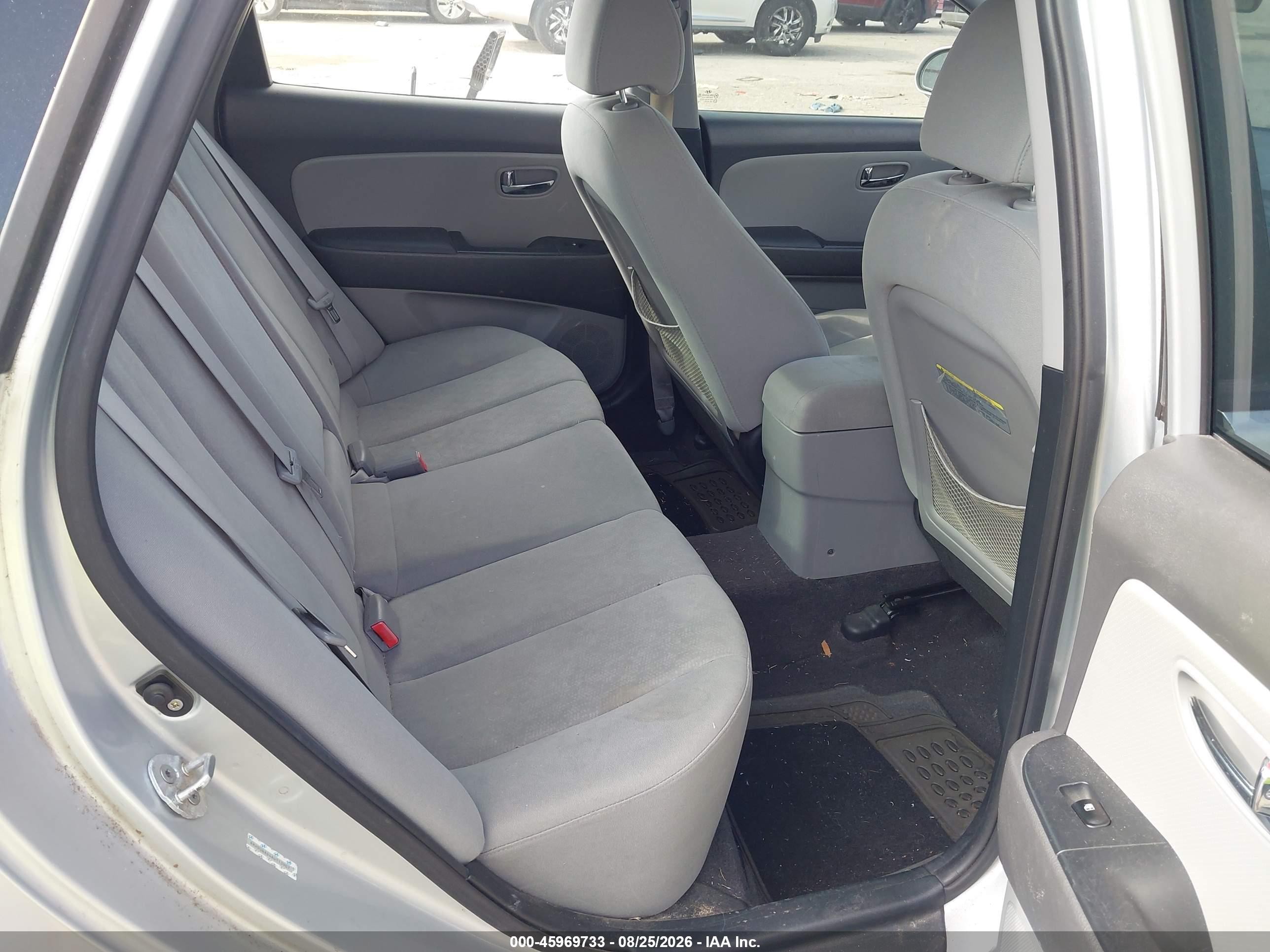 2010 Hyundai Elantra Se Silver vin: KMHDU4AD4AU113907