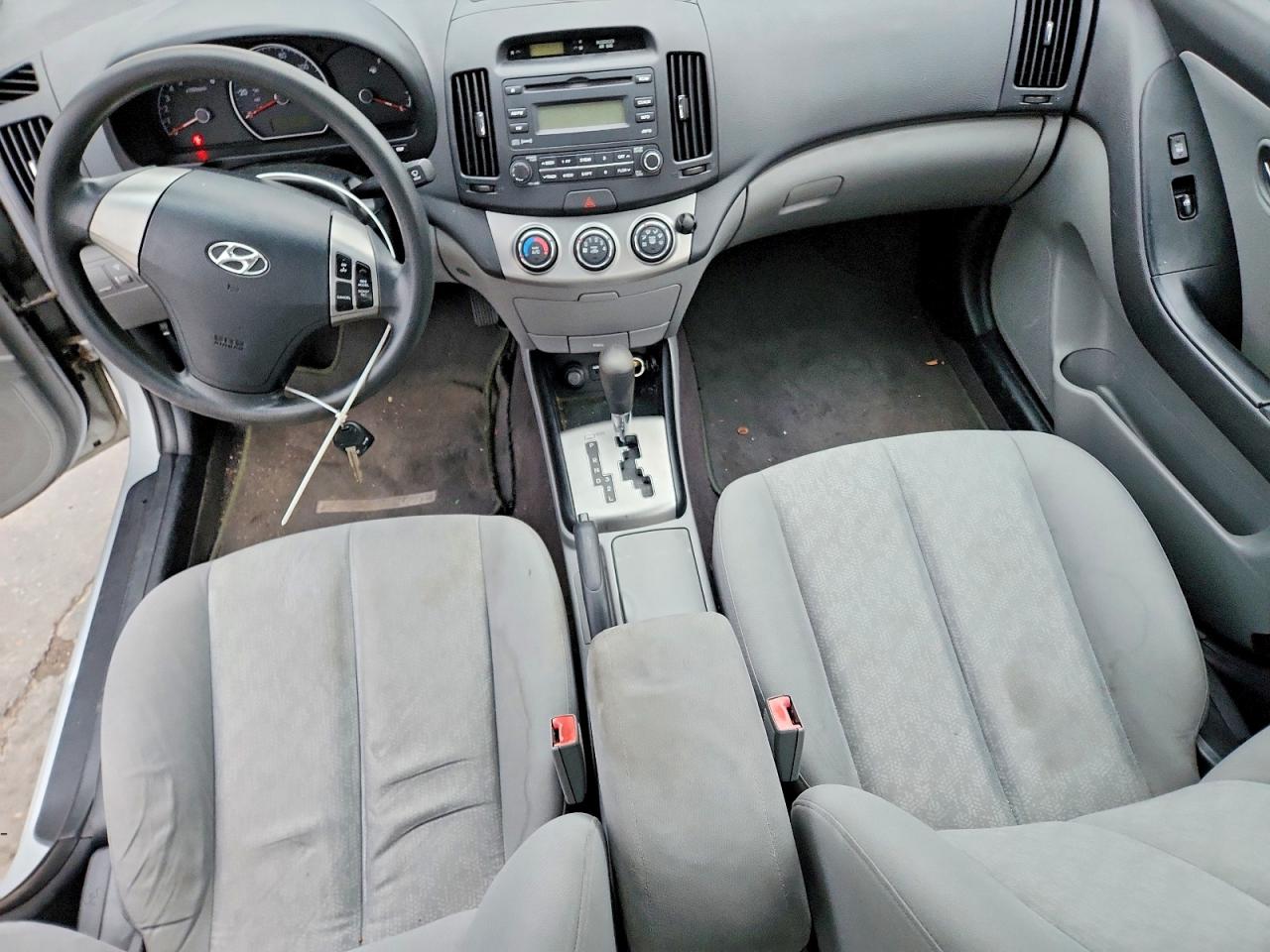2010 Hyundai Elantra Blue Серебряный vin: KMHDU4AD4AU163190