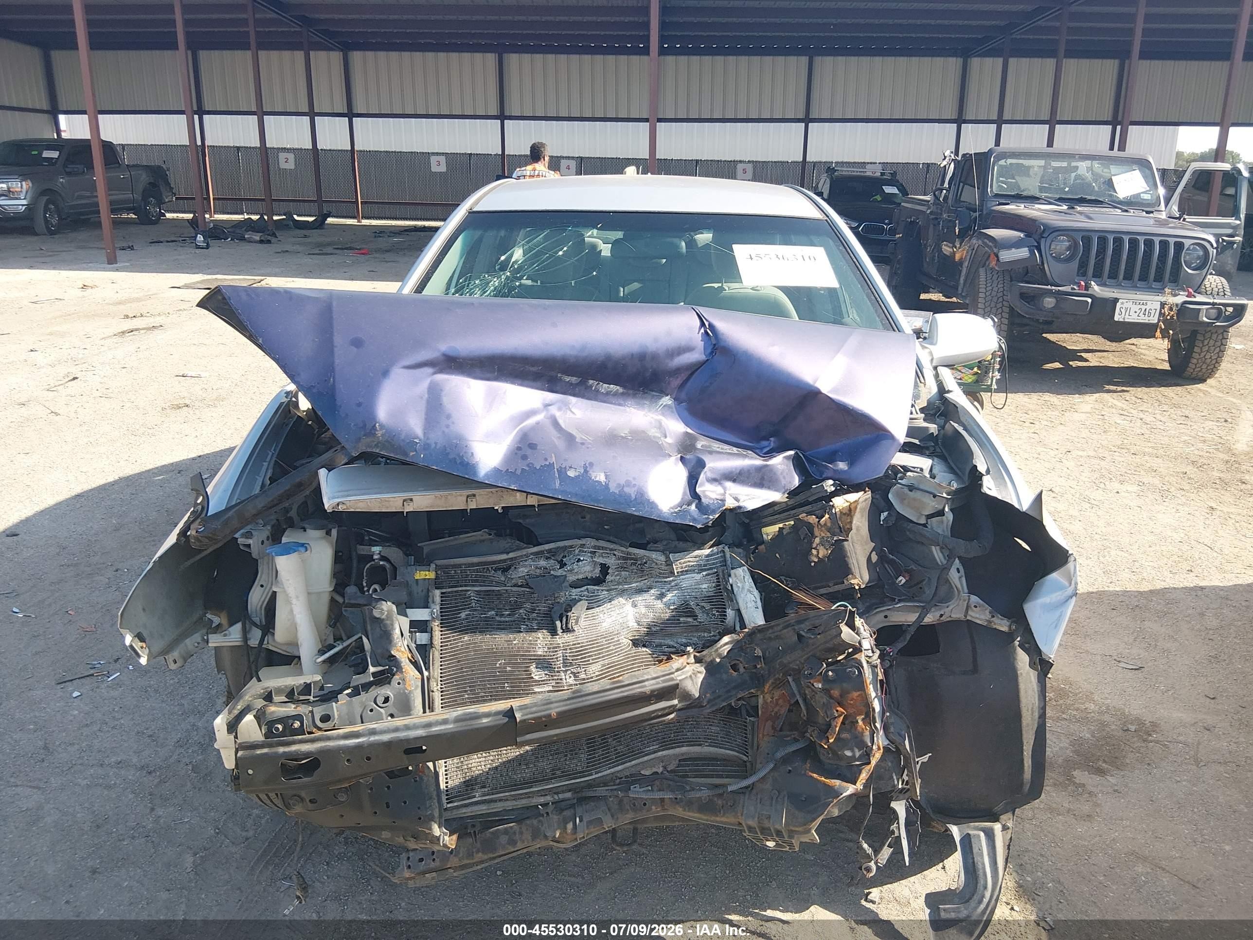 2010 Hyundai Elantra Gls Silver vin: KMHDU4AD4AU841517