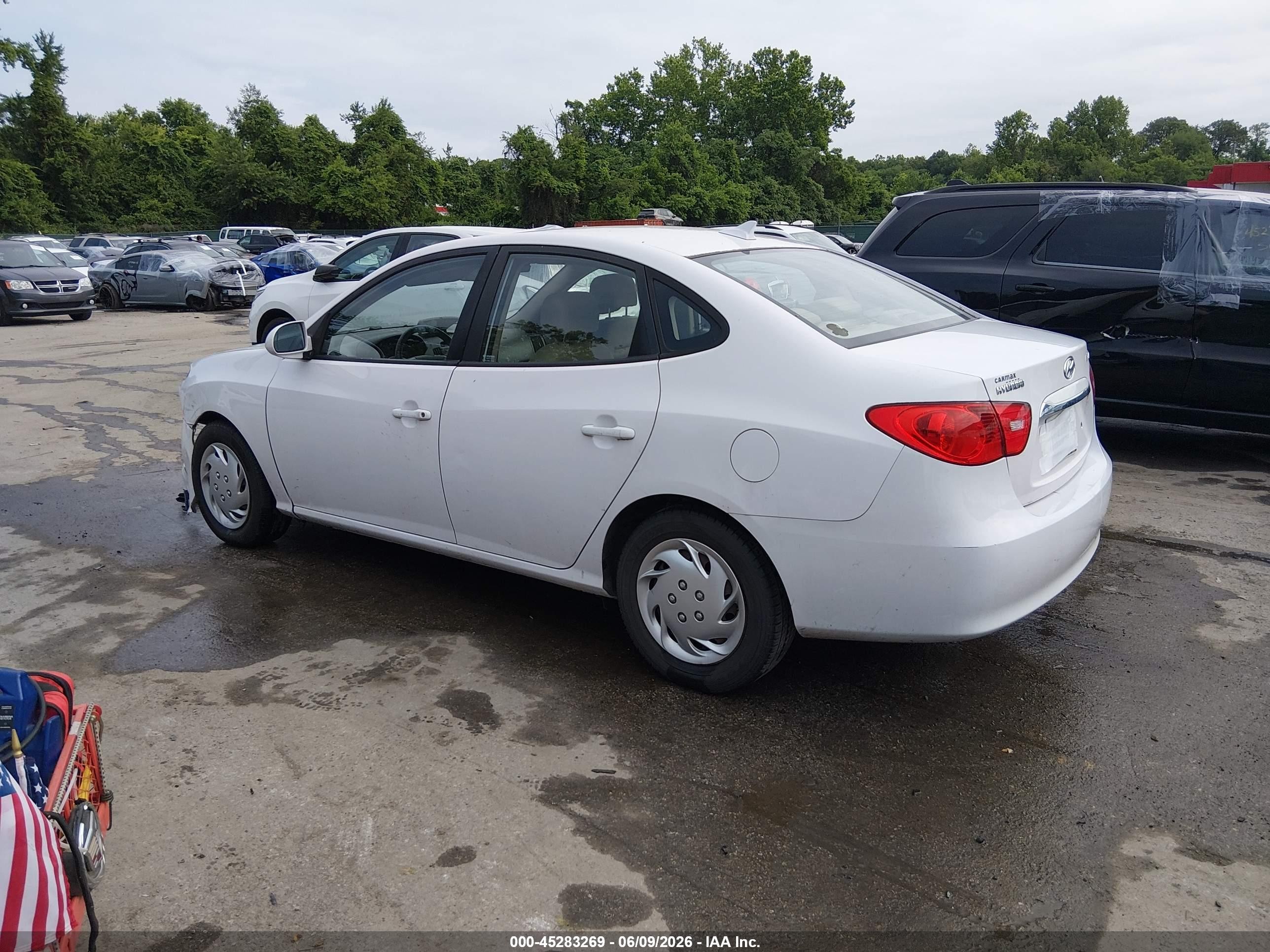 2010 Hyundai Elantra Gls White vin: KMHDU4AD4AU850153