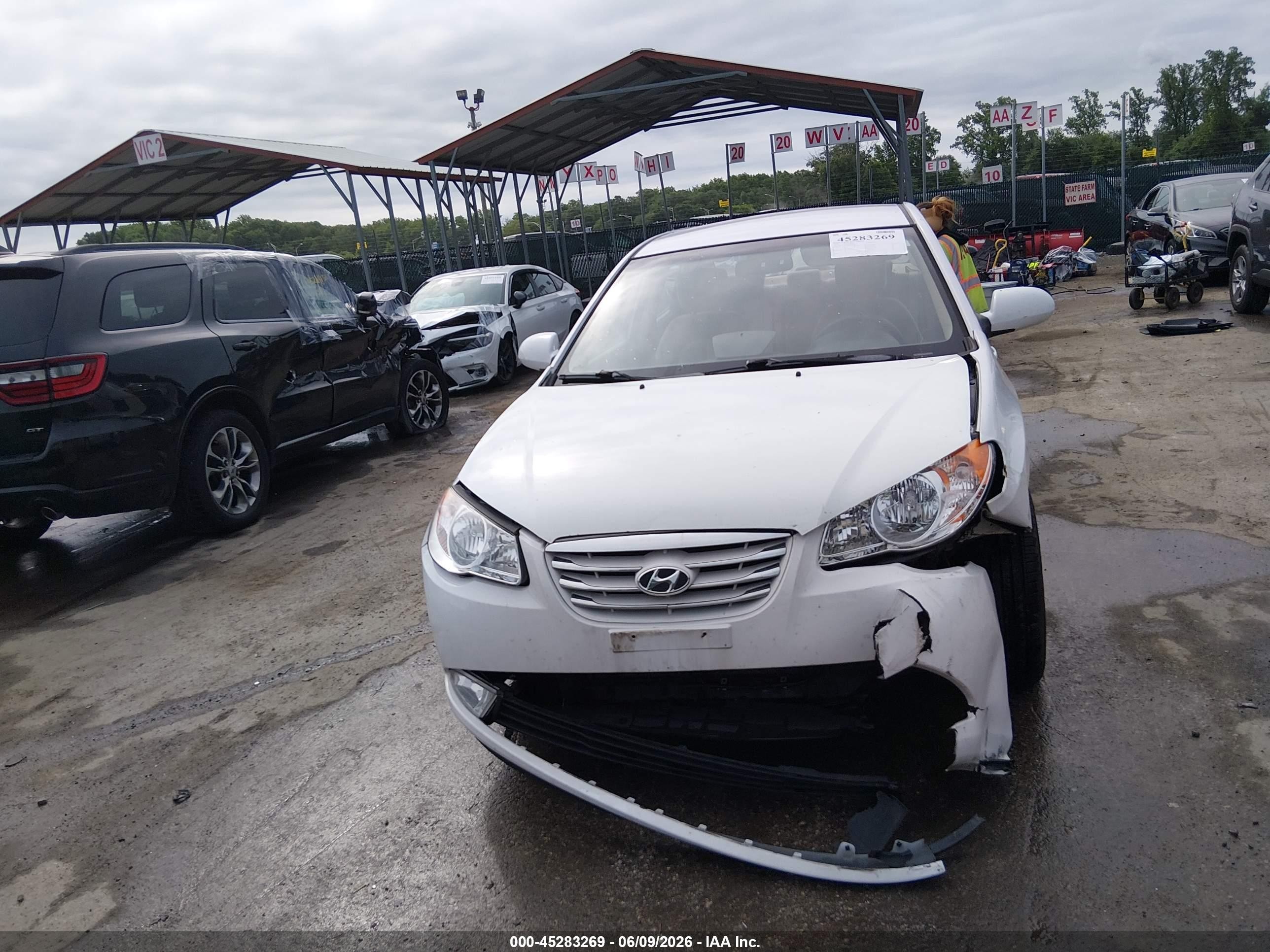 2010 Hyundai Elantra Gls White vin: KMHDU4AD4AU850153