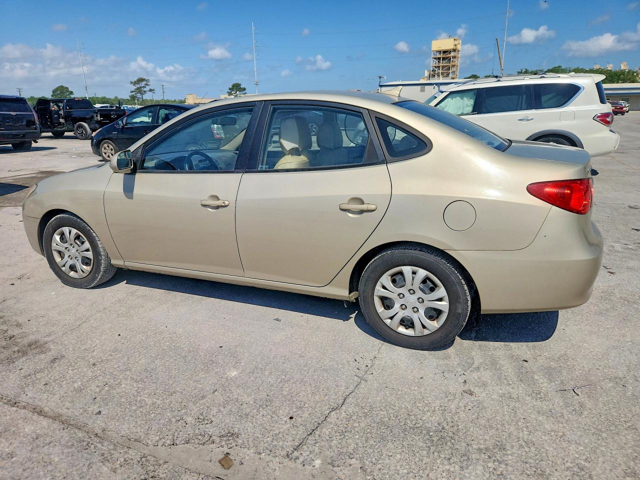 2010 Hyundai Elantra Gls Tan vin: KMHDU4AD4AU863873