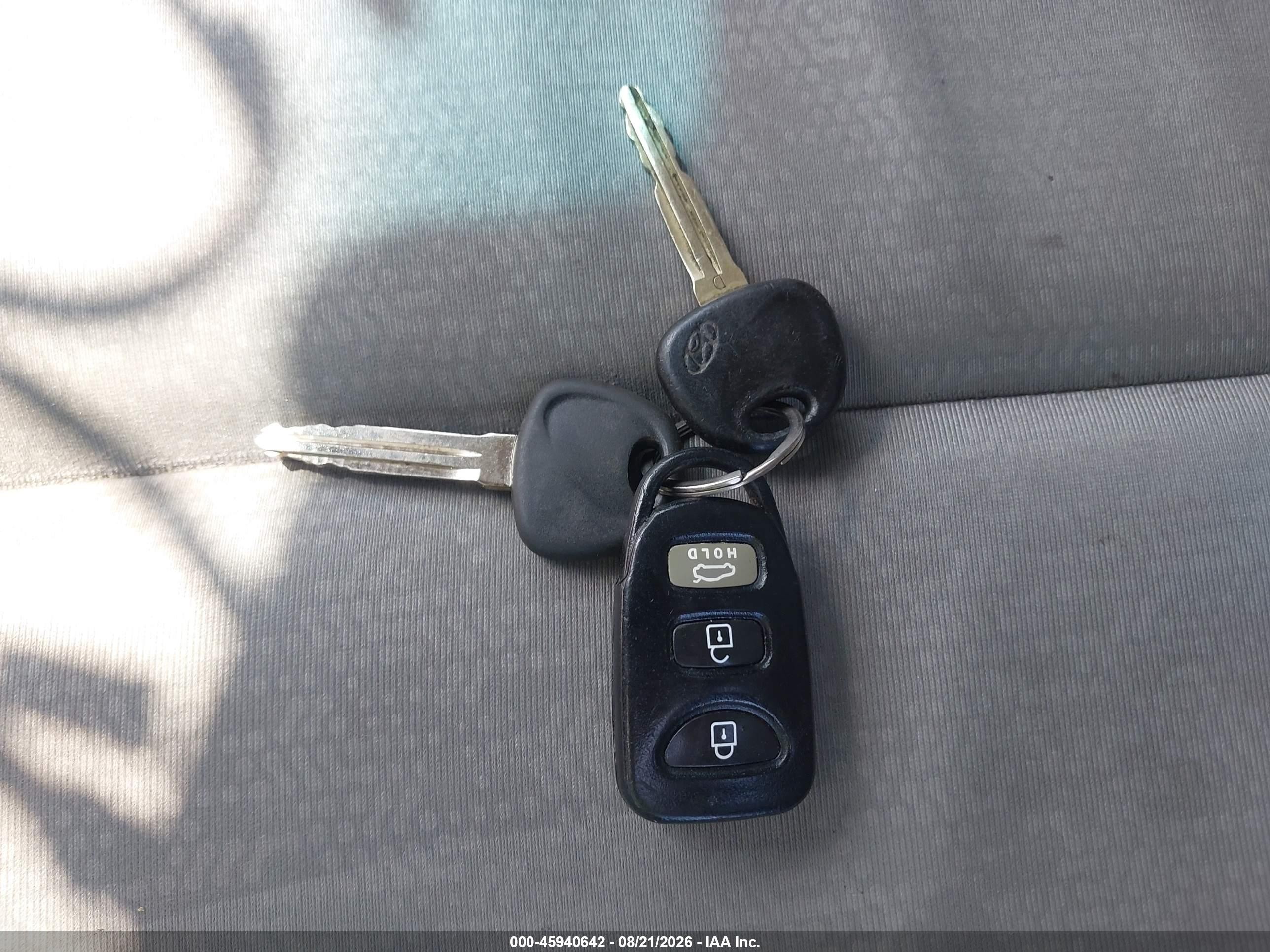 2010 Hyundai Elantra Gls Blue vin: KMHDU4AD4AU884559