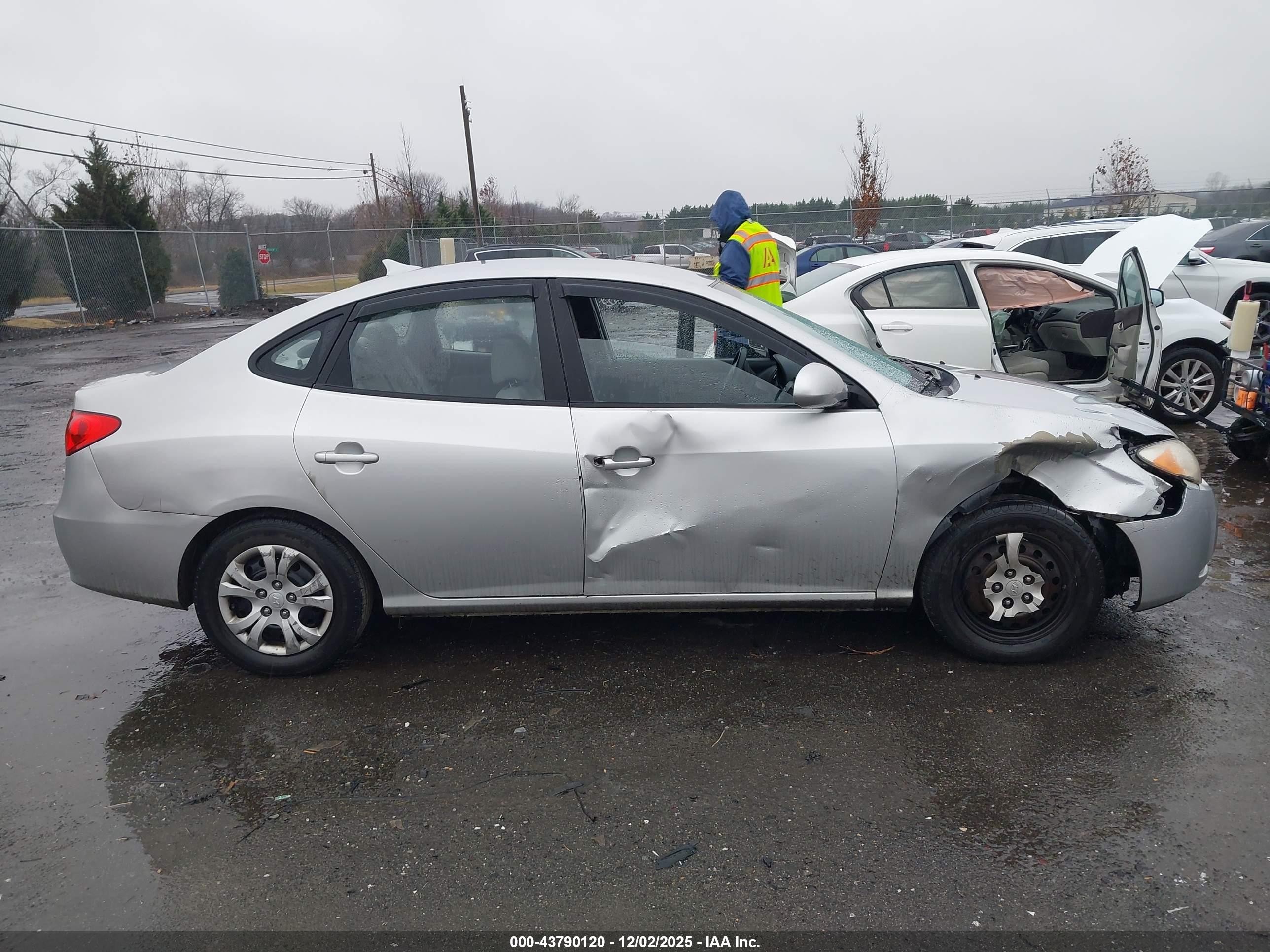 2010 Hyundai Elantra Gls Silver vin: KMHDU4AD4AU887722