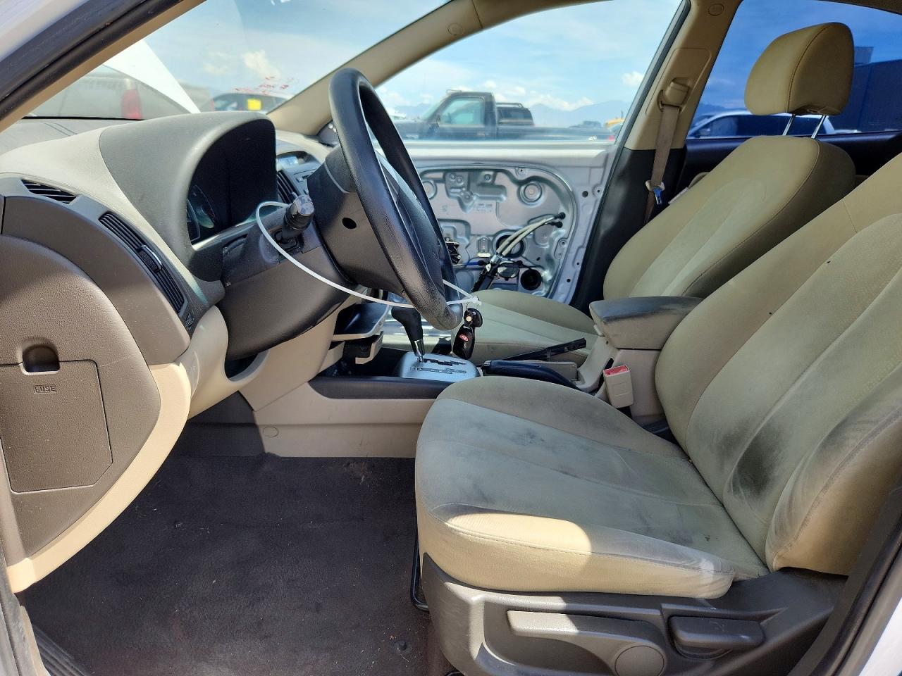 2010 Hyundai Elantra Gls White vin: KMHDU4AD5AU076771