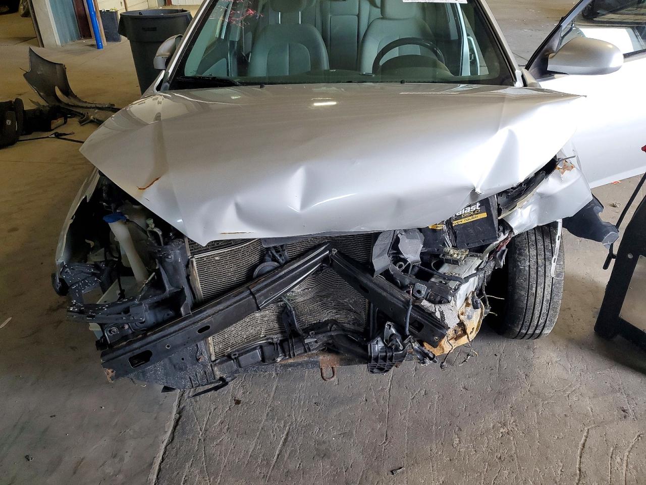 2010 Hyundai Elantra Gls Silver vin: KMHDU4AD5AU078875