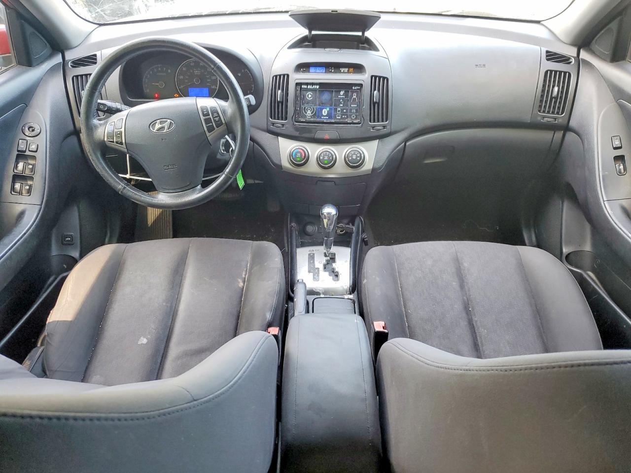 2010 Hyundai Elantra Se Red vin: KMHDU4AD5AU138167