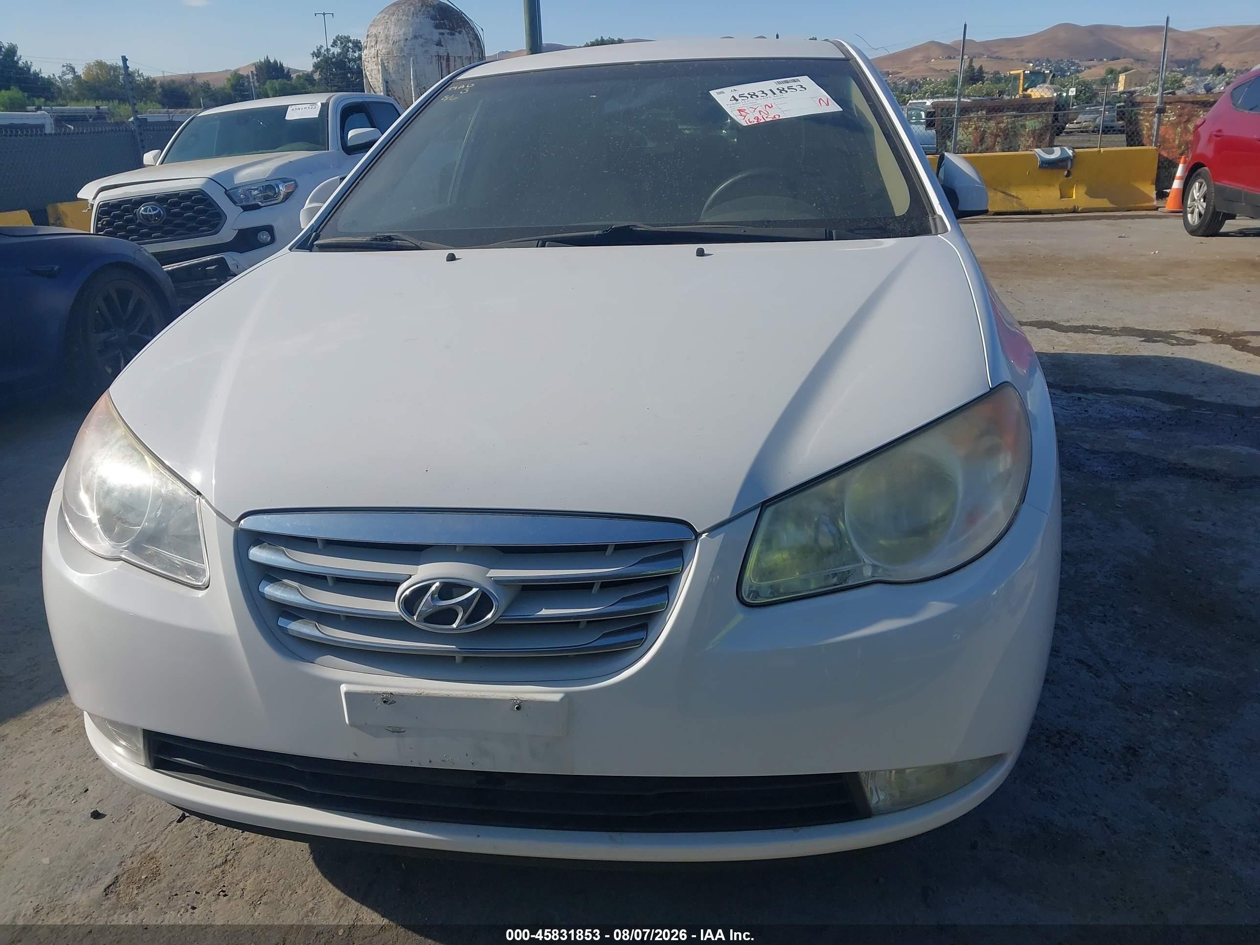 2010 Hyundai Elantra Gls White vin: KMHDU4AD5AU892086