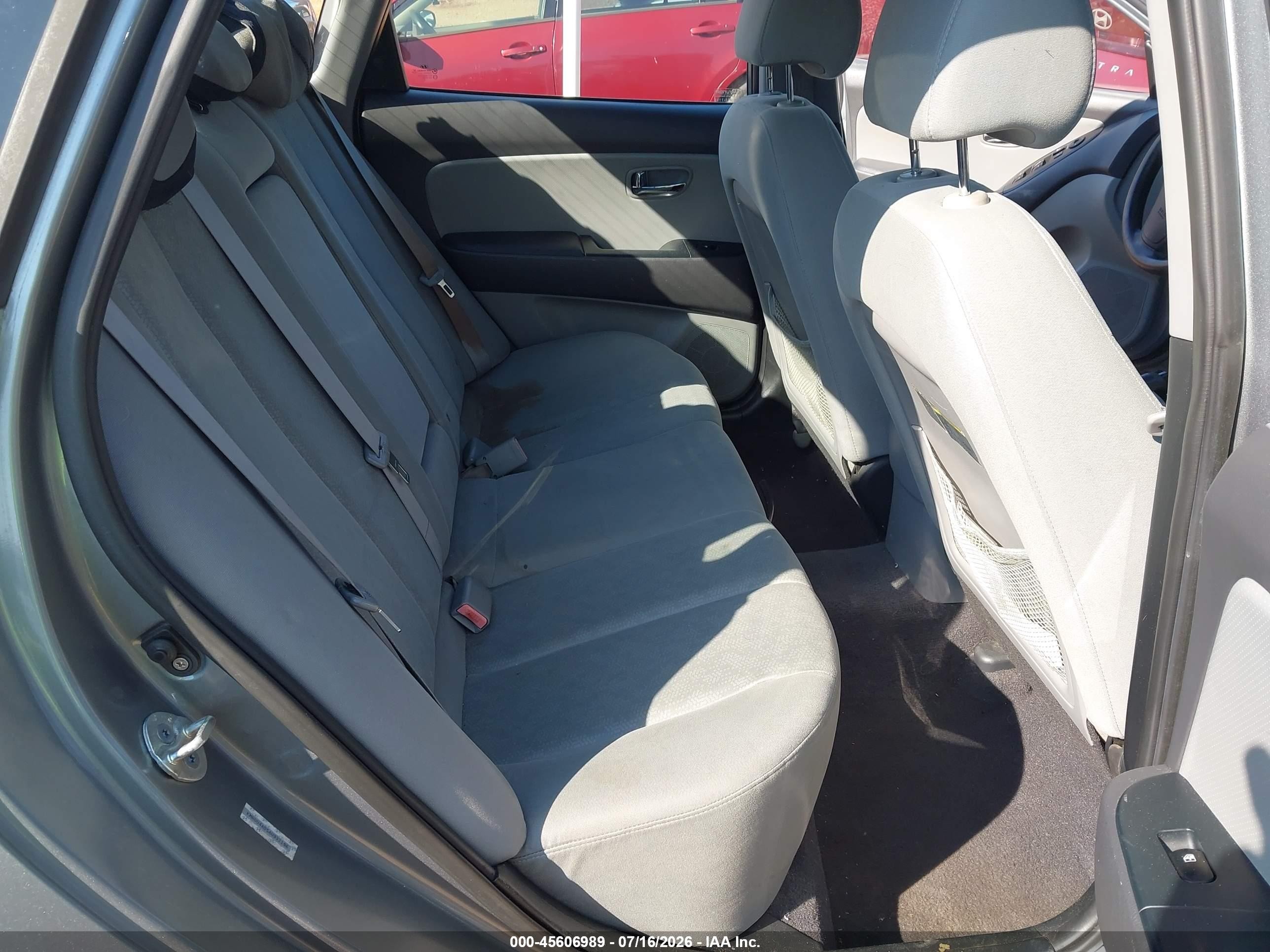 2010 Hyundai Elantra Gls Gray vin: KMHDU4AD5AU932196