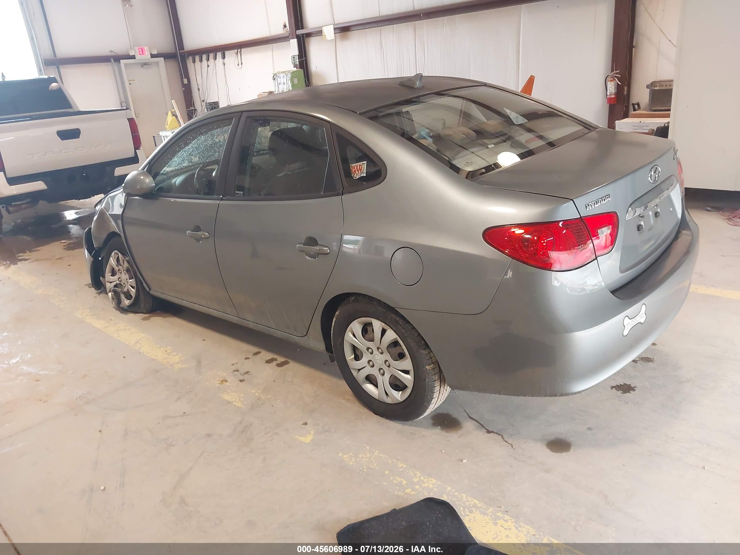 2010 Hyundai Elantra Gls Gray vin: KMHDU4AD5AU932196