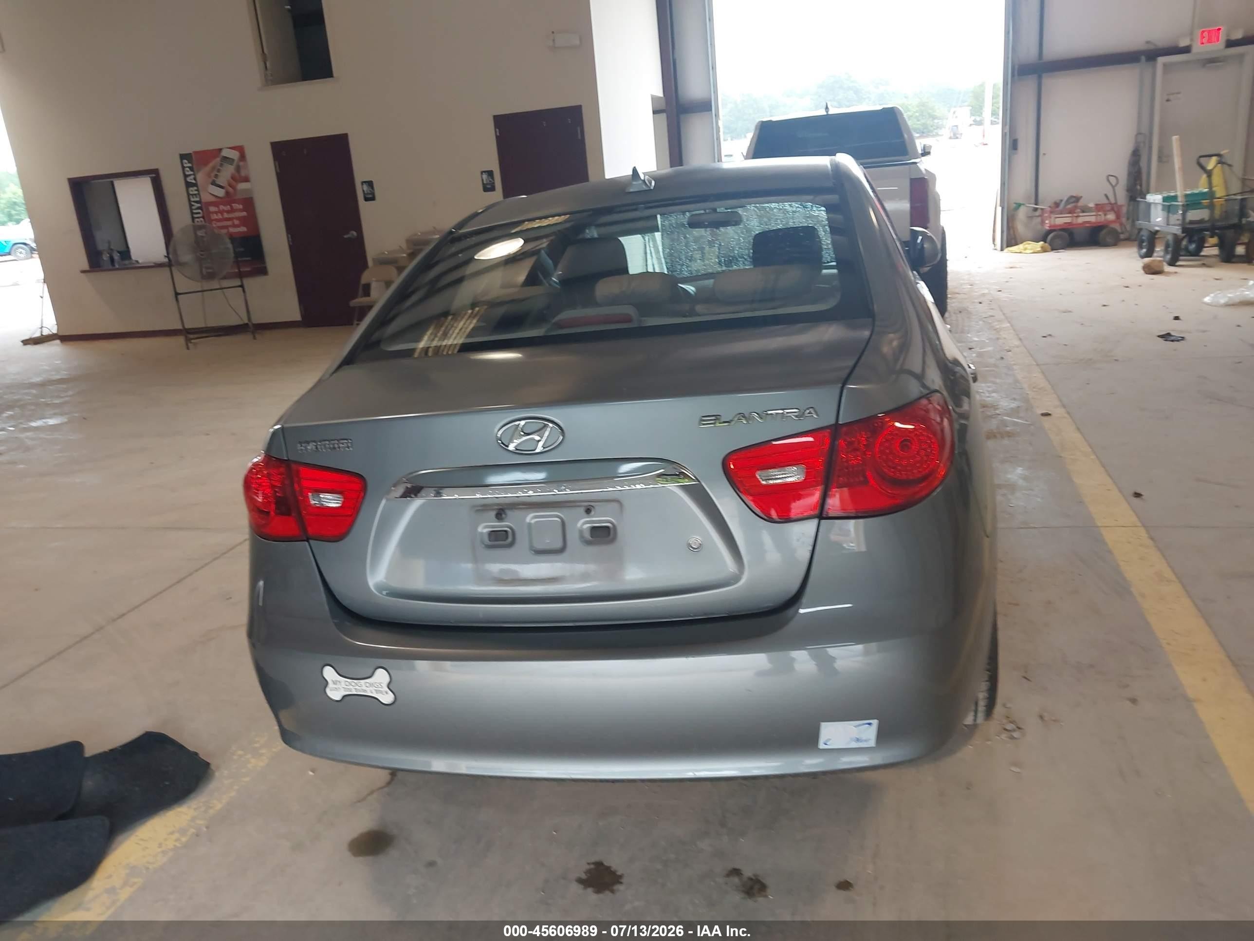 2010 Hyundai Elantra Gls Gray vin: KMHDU4AD5AU932196