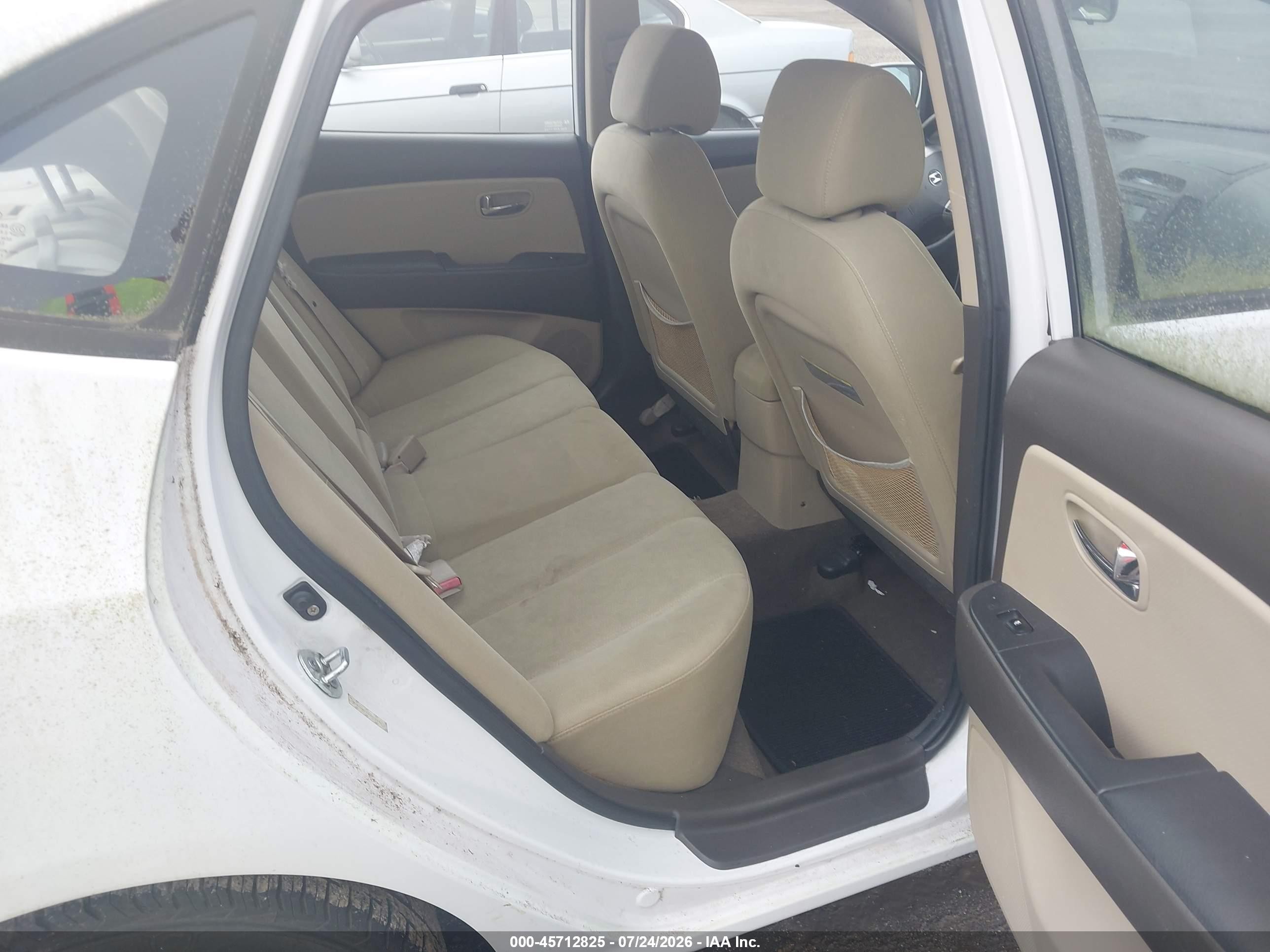 2010 Hyundai Elantra Gls White vin: KMHDU4AD5AU970950