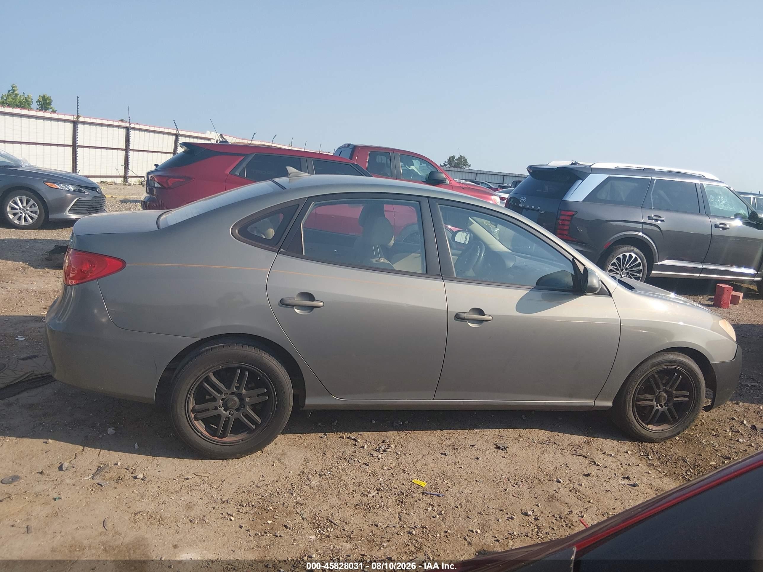 2010 Hyundai Elantra Gls Gray vin: KMHDU4AD6AU048431
