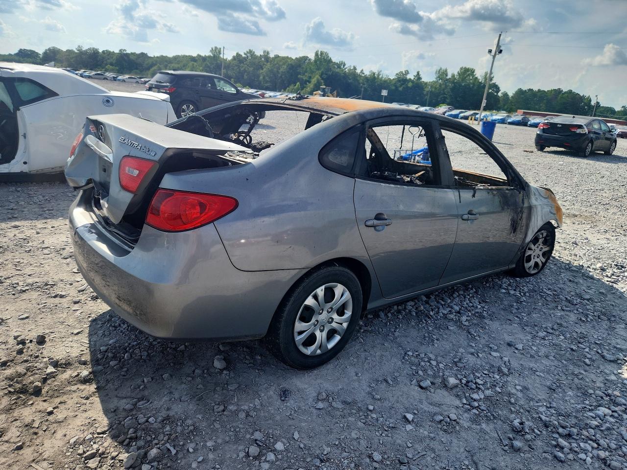 2010 Hyundai Elantra Blue Burn vin: KMHDU4AD6AU837758