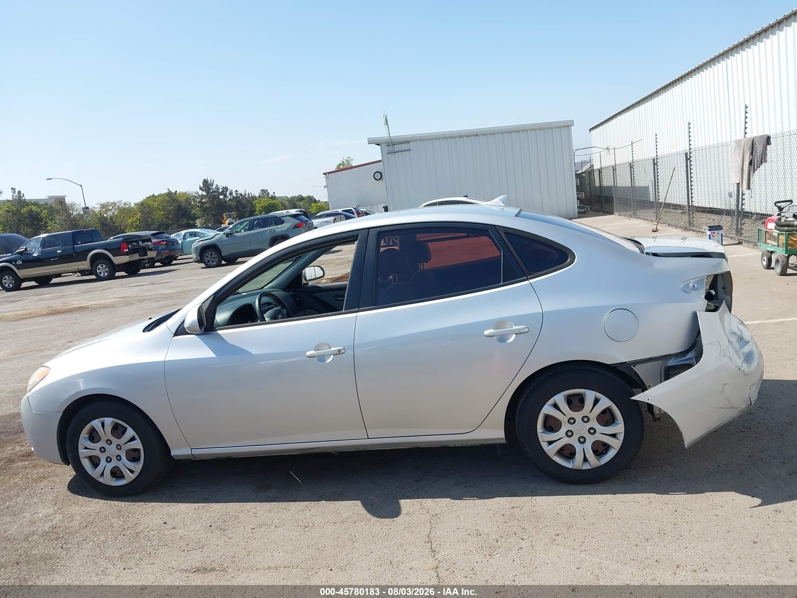 2010 Hyundai Elantra Gls Silver vin: KMHDU4AD6AU854365