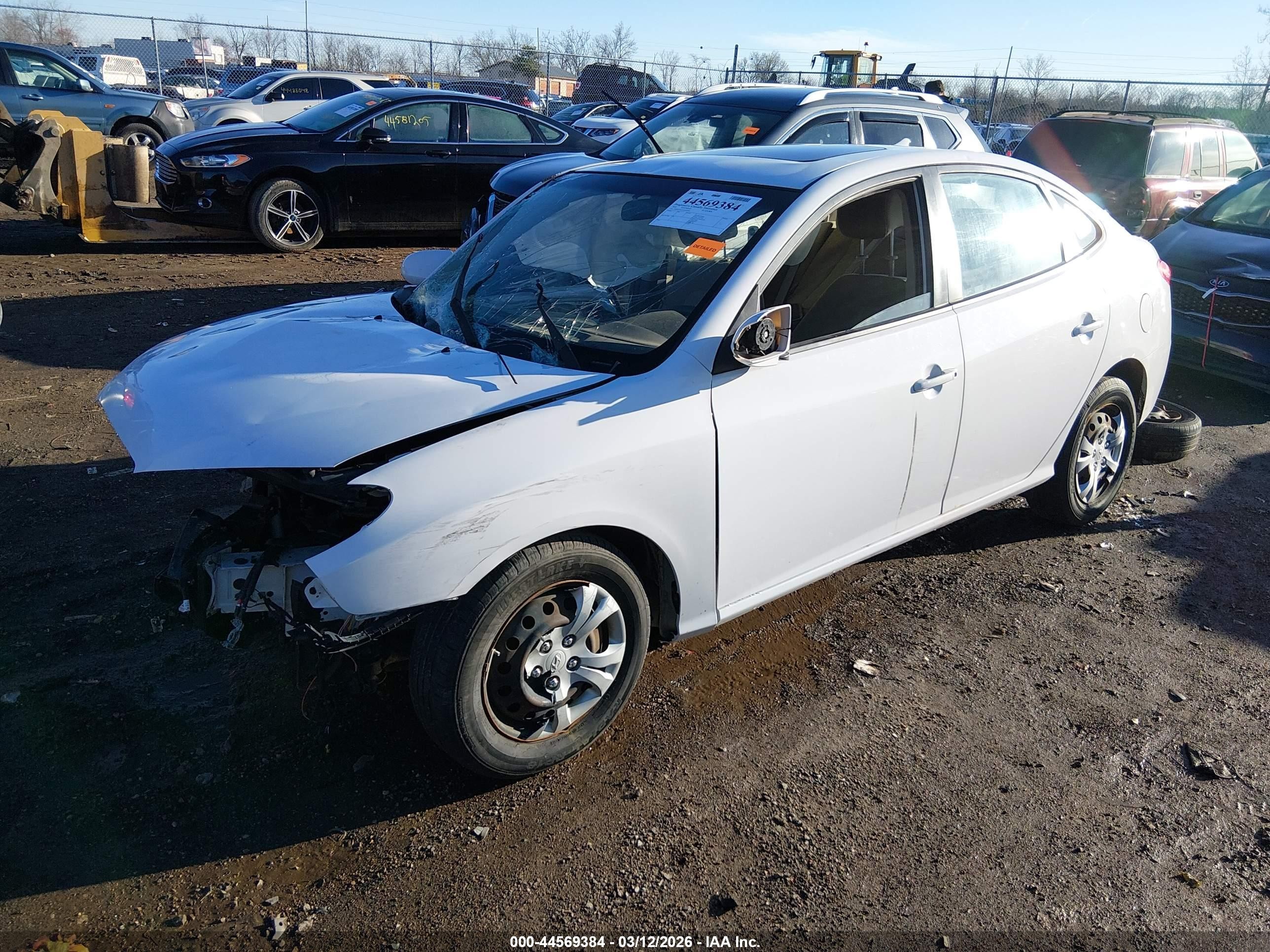 2010 Hyundai Elantra Gls Белый vin: KMHDU4AD7AU058949